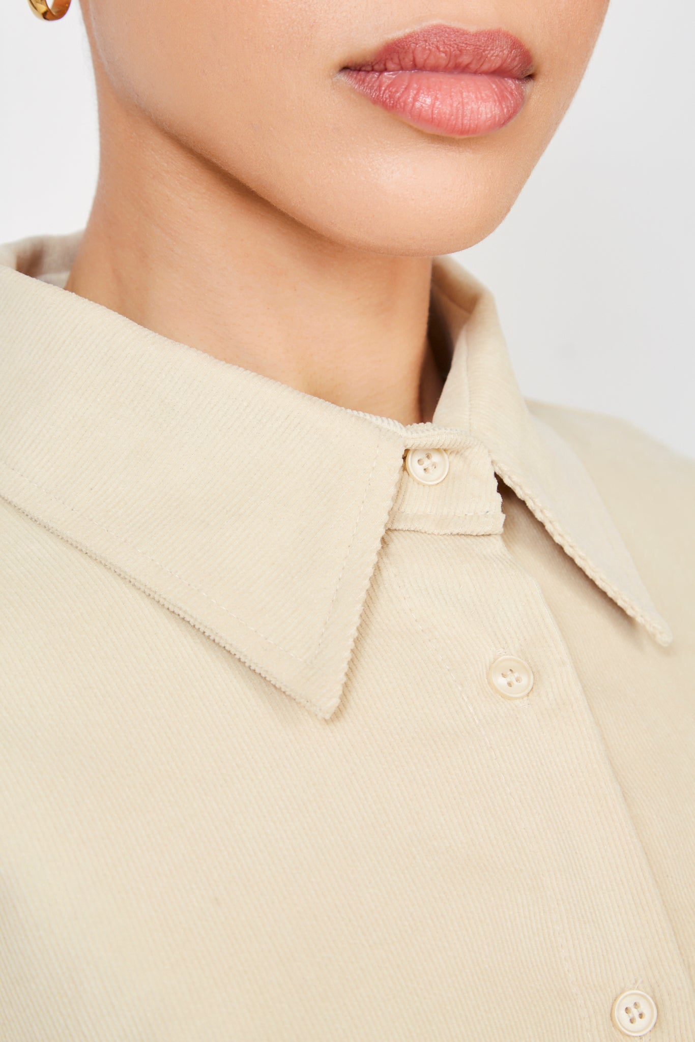 Beige corduroy cropped shirt_4