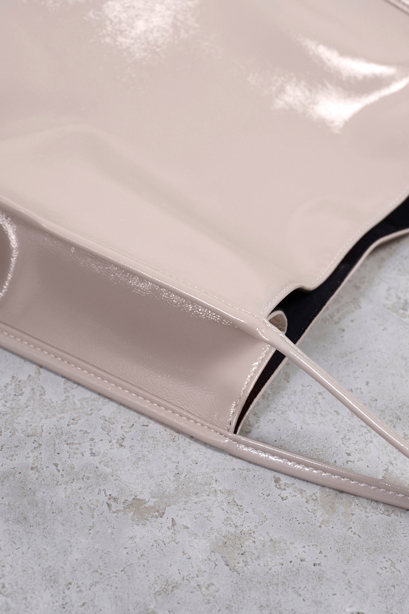 Beige high shine PVC tote bag_5