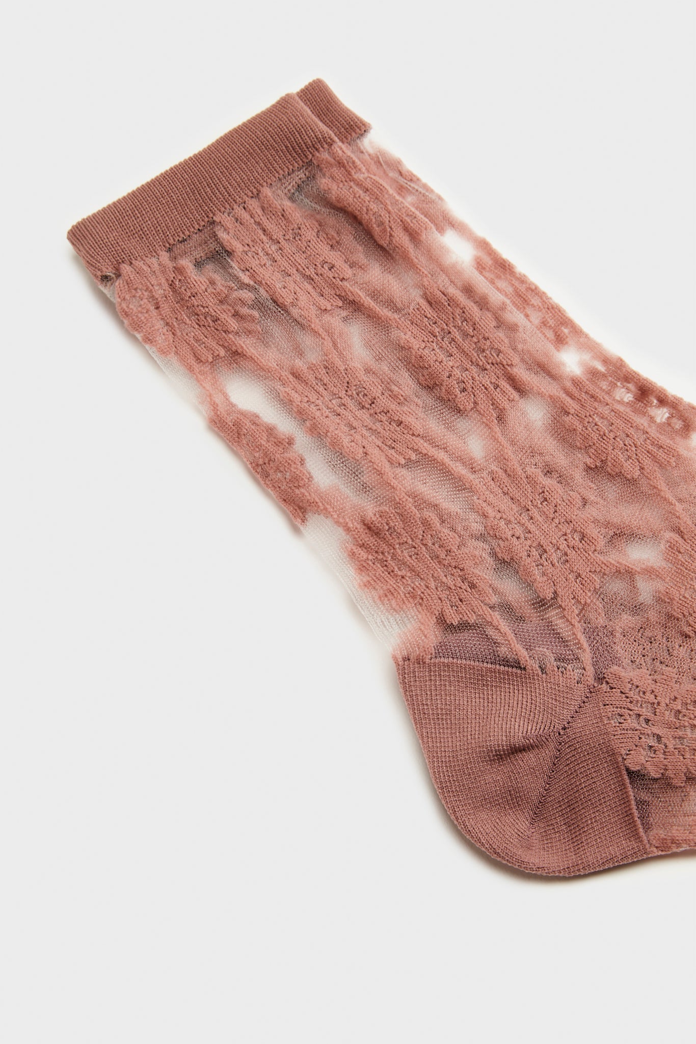 Beige sheer geometric circles socks_2