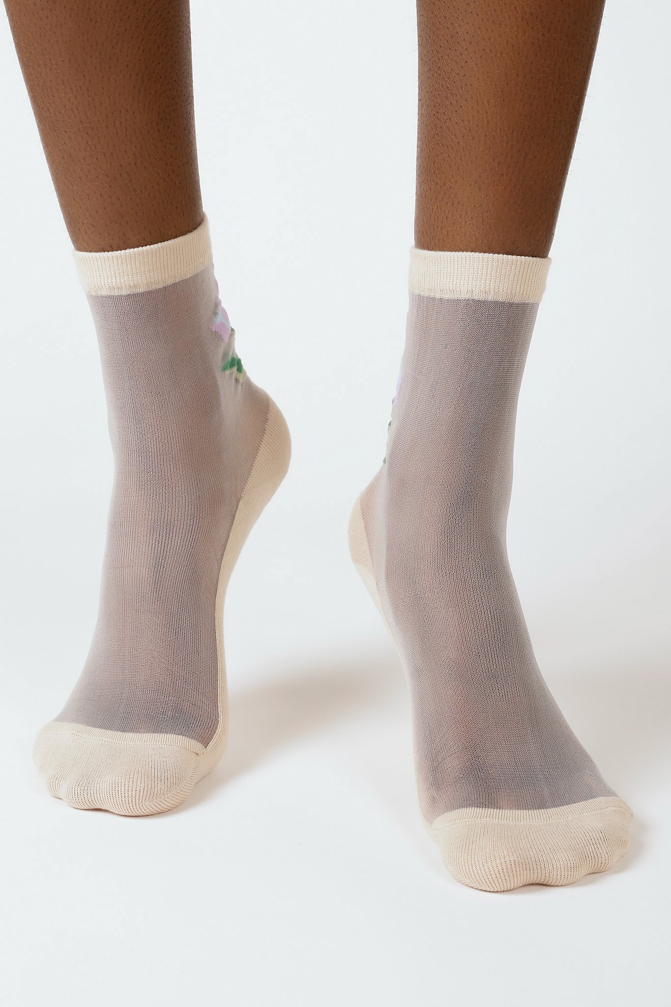 Beige sheer tulip socks_4
