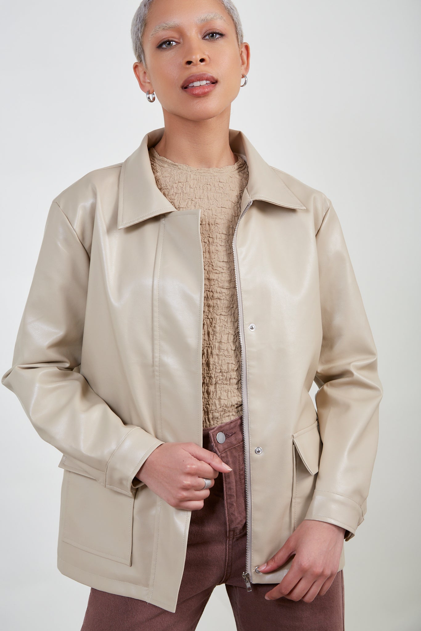 Beige vegan leather belted jacket_5