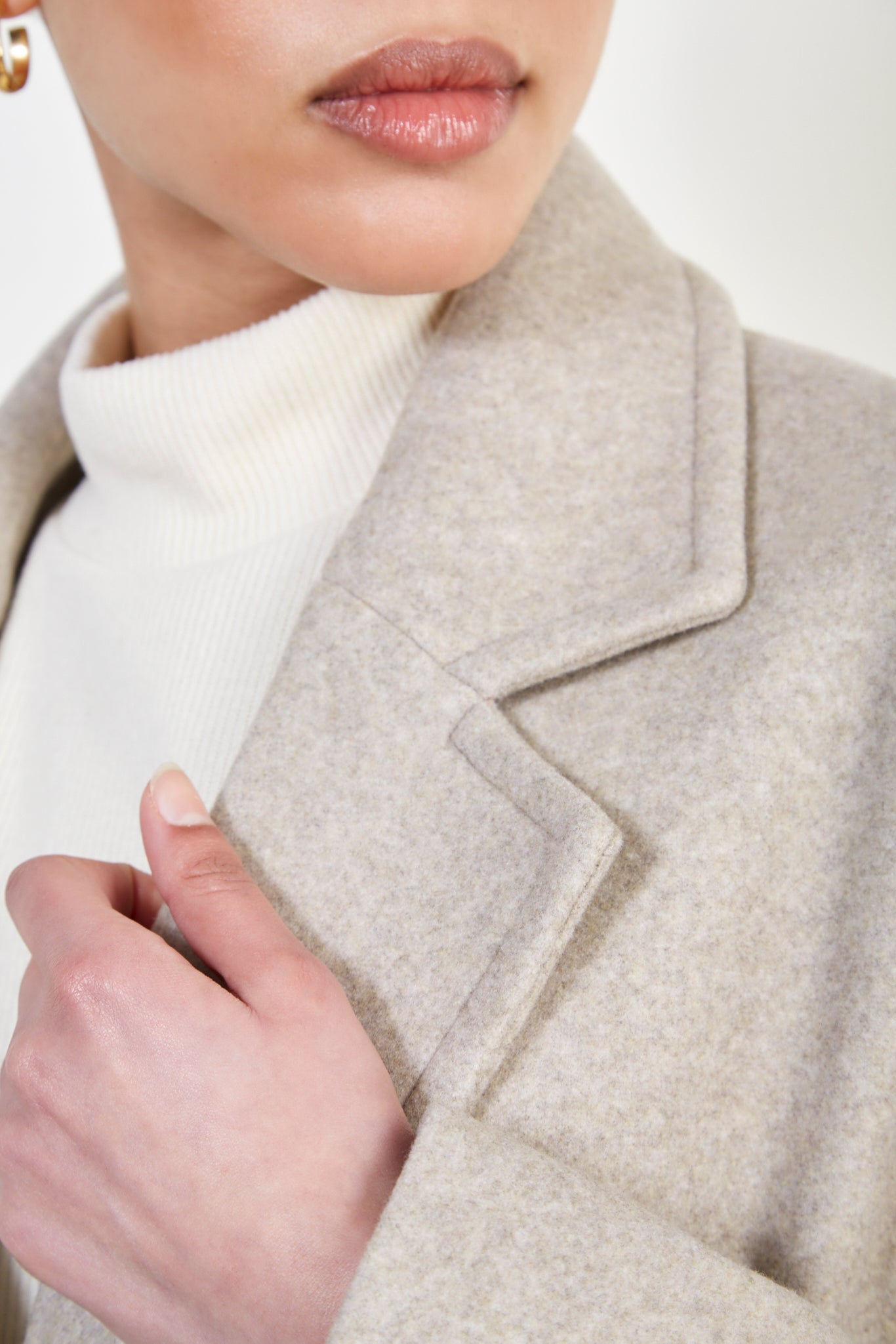 Beige wool blend double breast tailored coat_5
