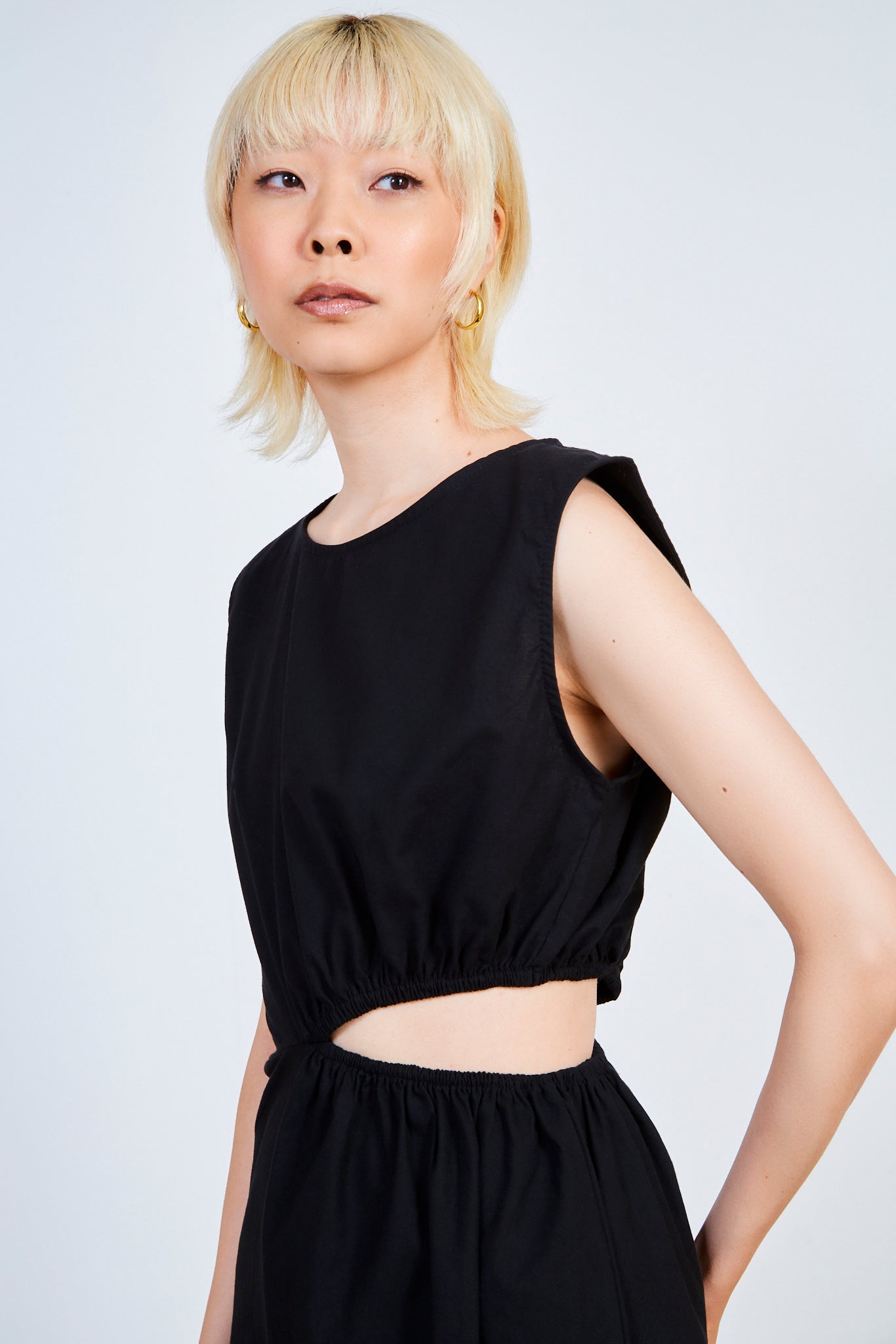 Black side peek dress_3