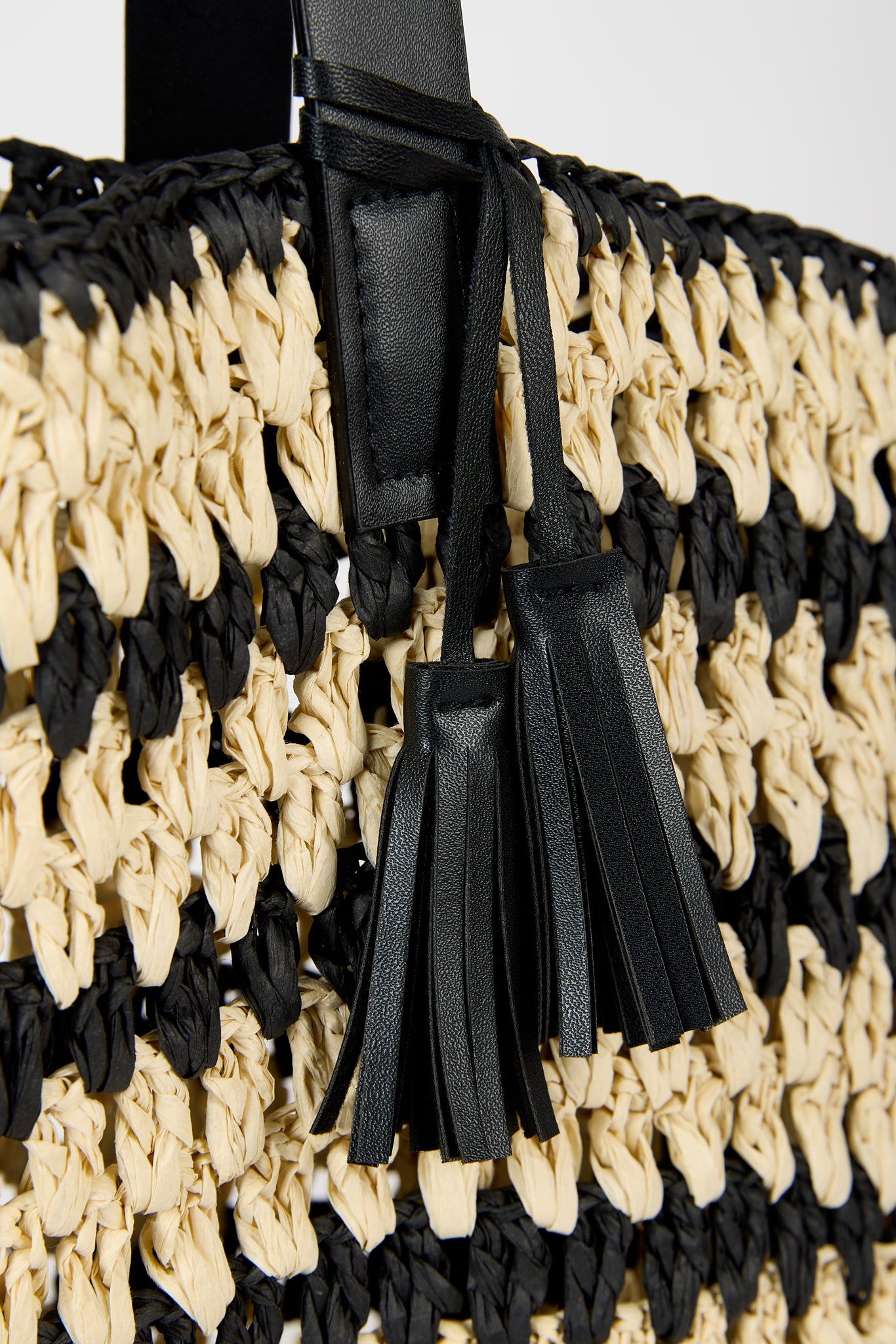 Black and beige striped straw tote bag_4