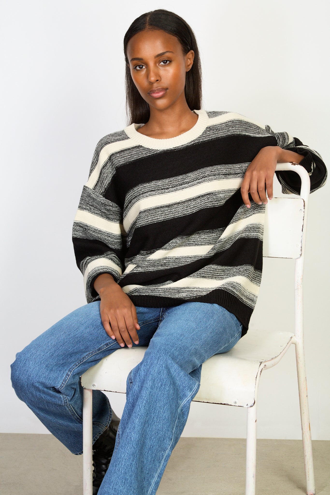 Black and cream fade in horizontal striped jumper_5