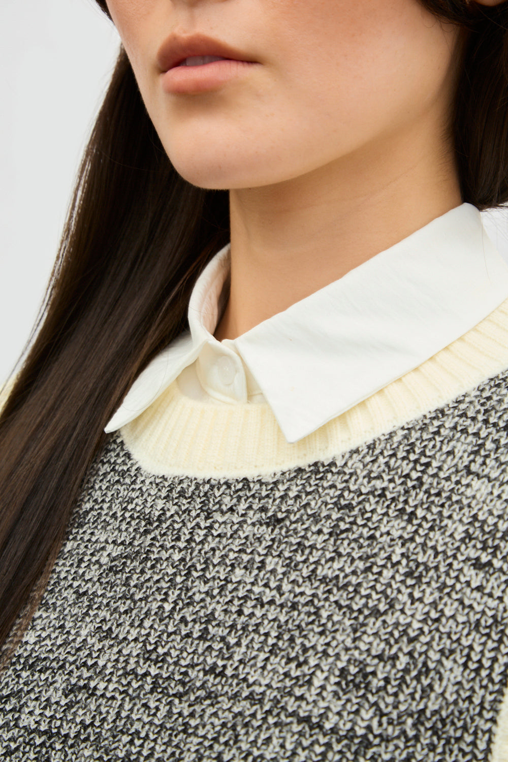 Black and ivory mix knit sweater vest_3