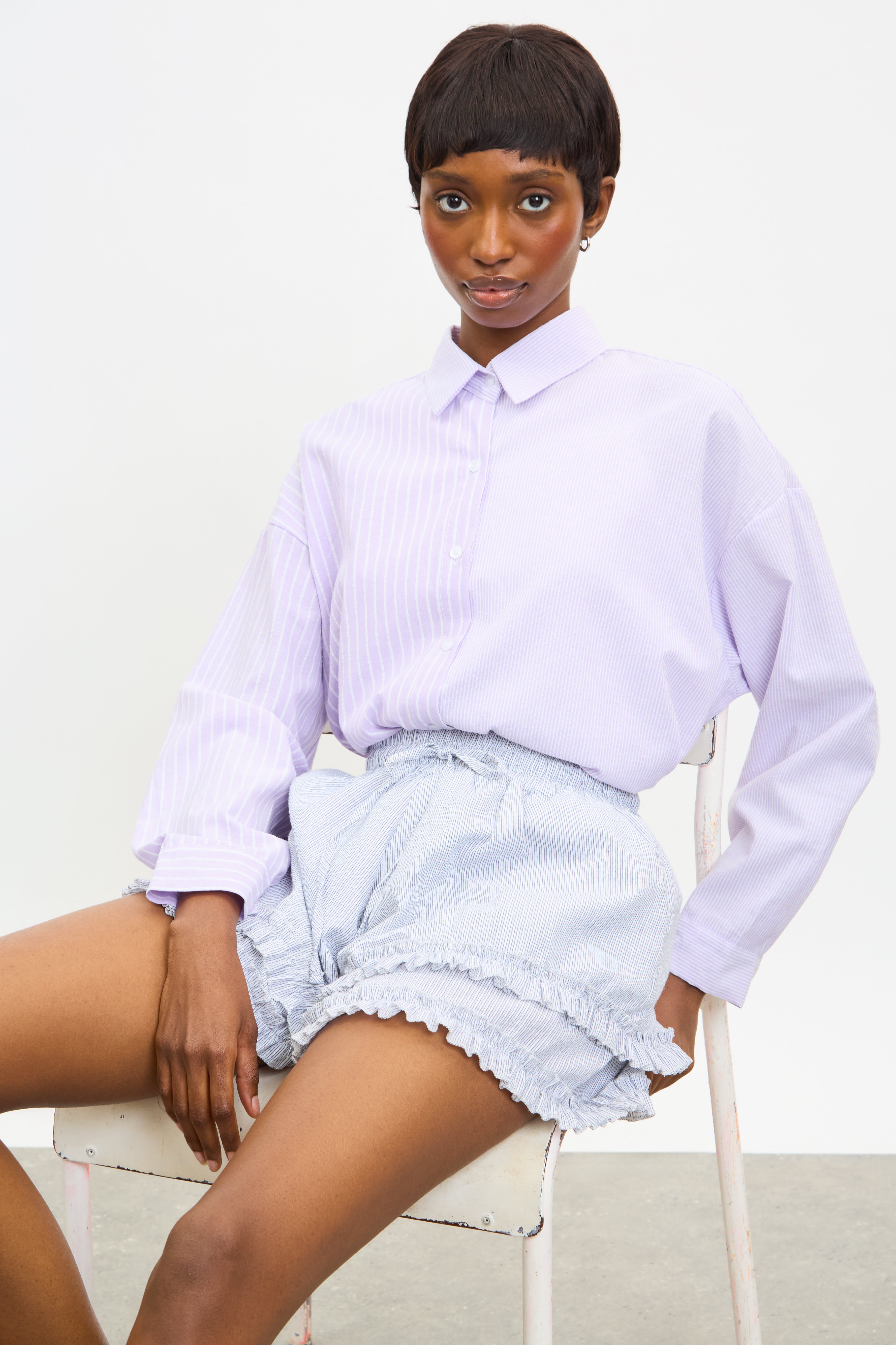 Black and ivory striped frilly bloomer shorts_5