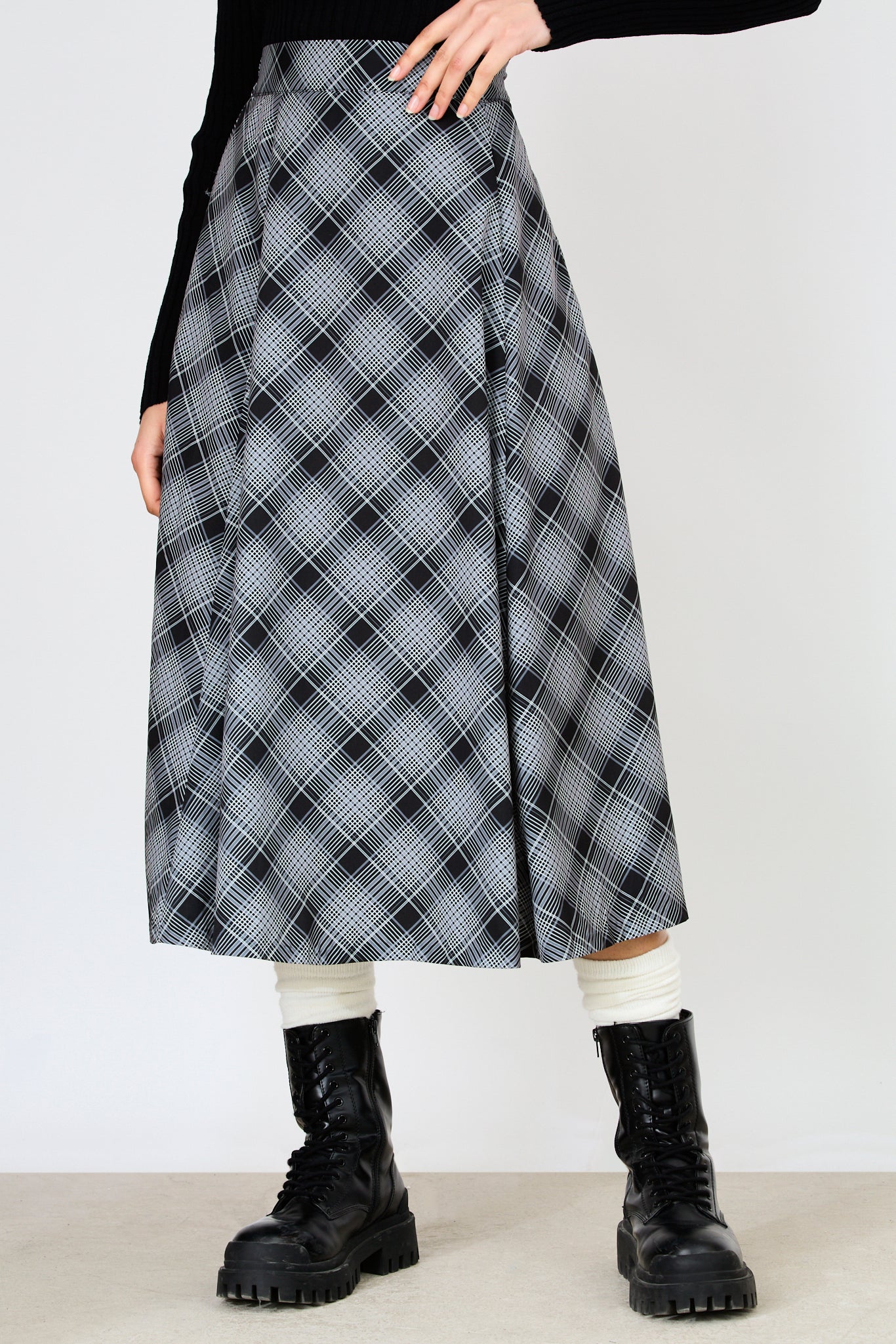 Black and white bias plaid silky circle skirt_1