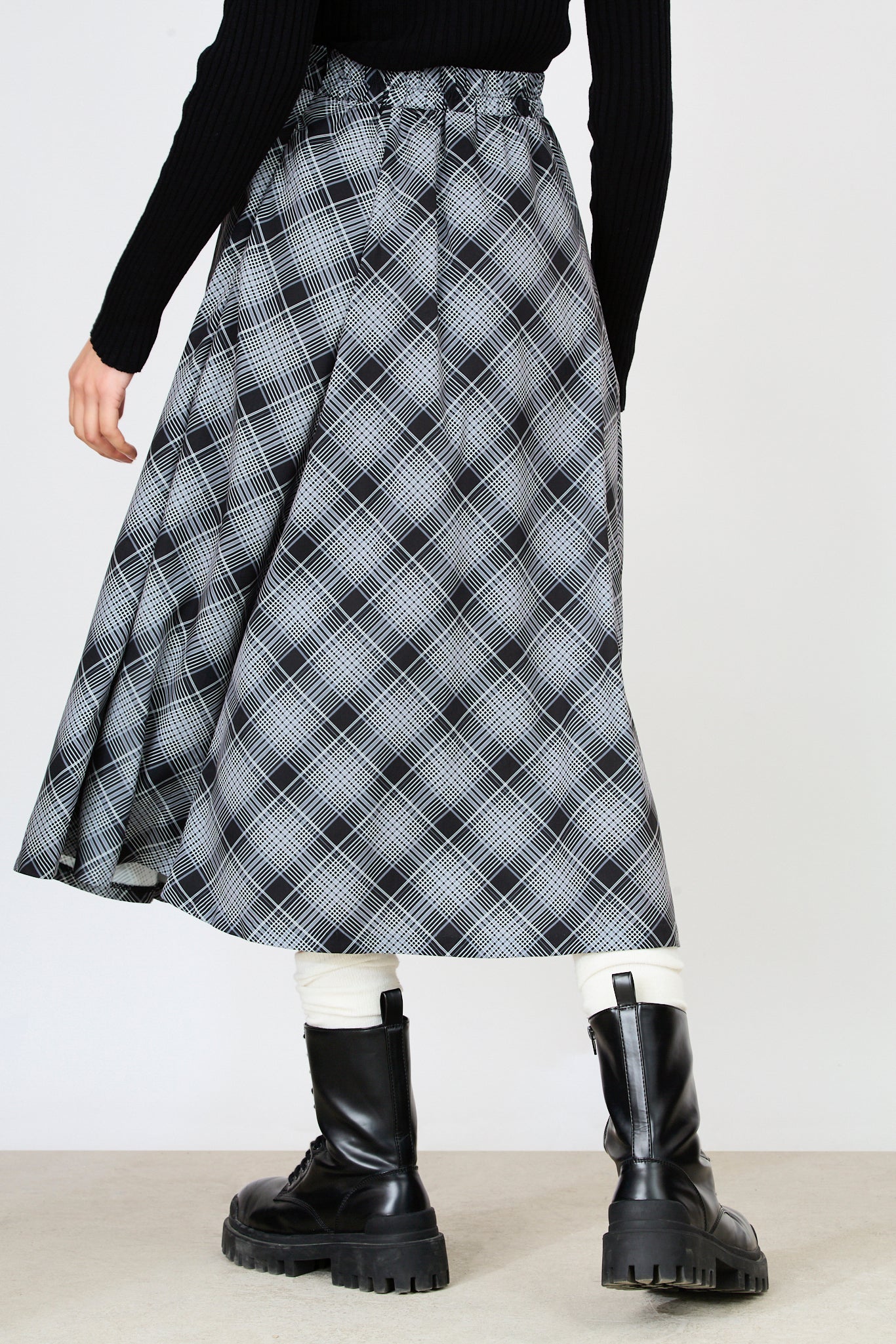 Black and white bias plaid silky circle skirt_2
