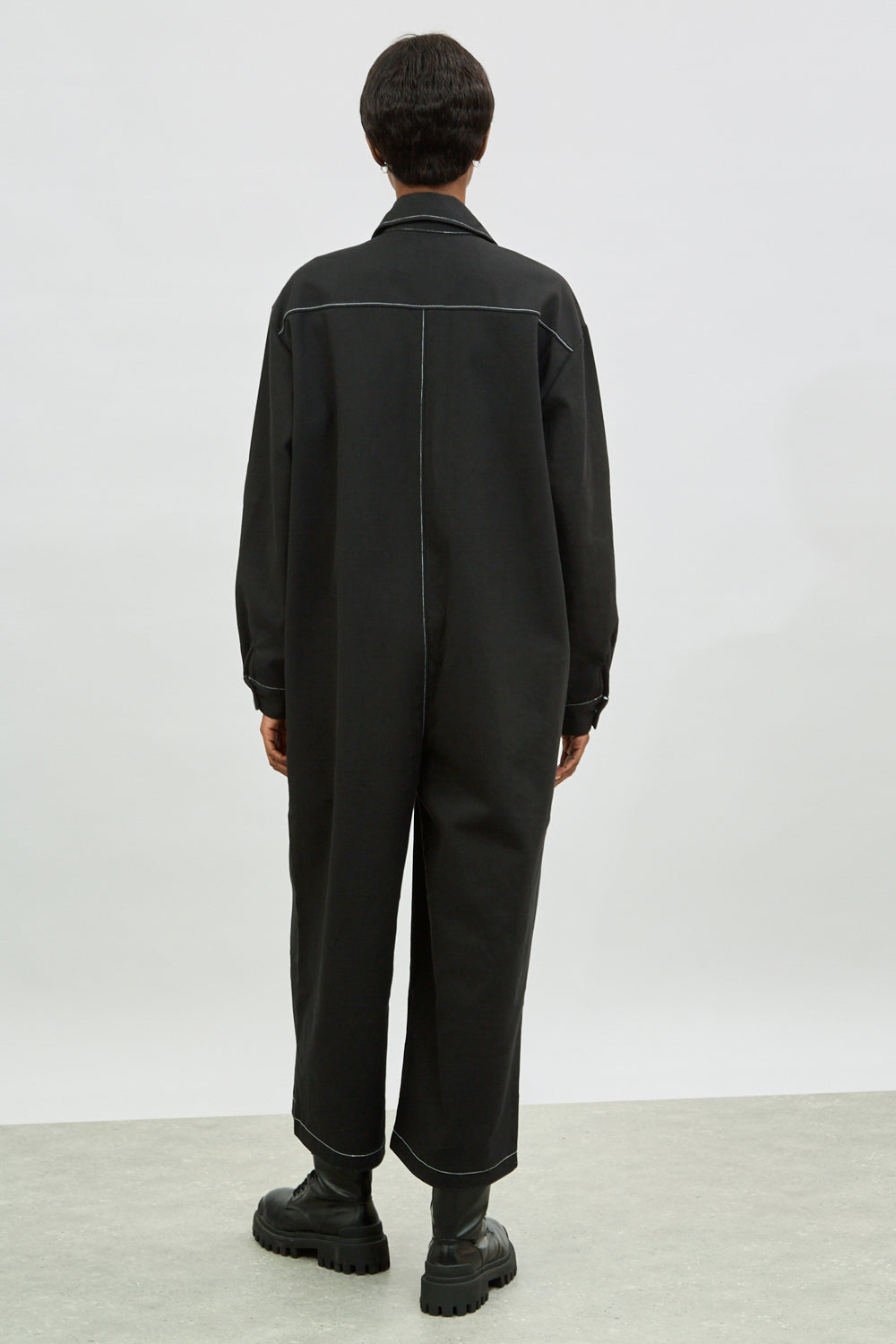 Black and white contrast stitch boiler suit_3
