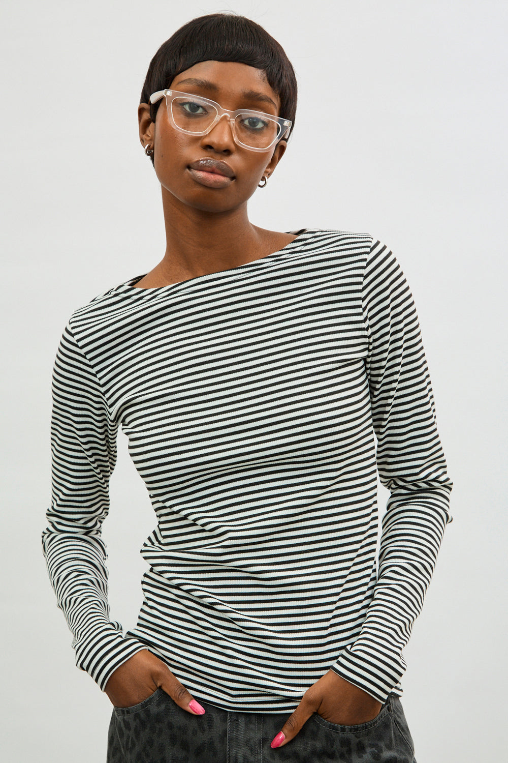 Black and white horizontal striped tie neck top_3