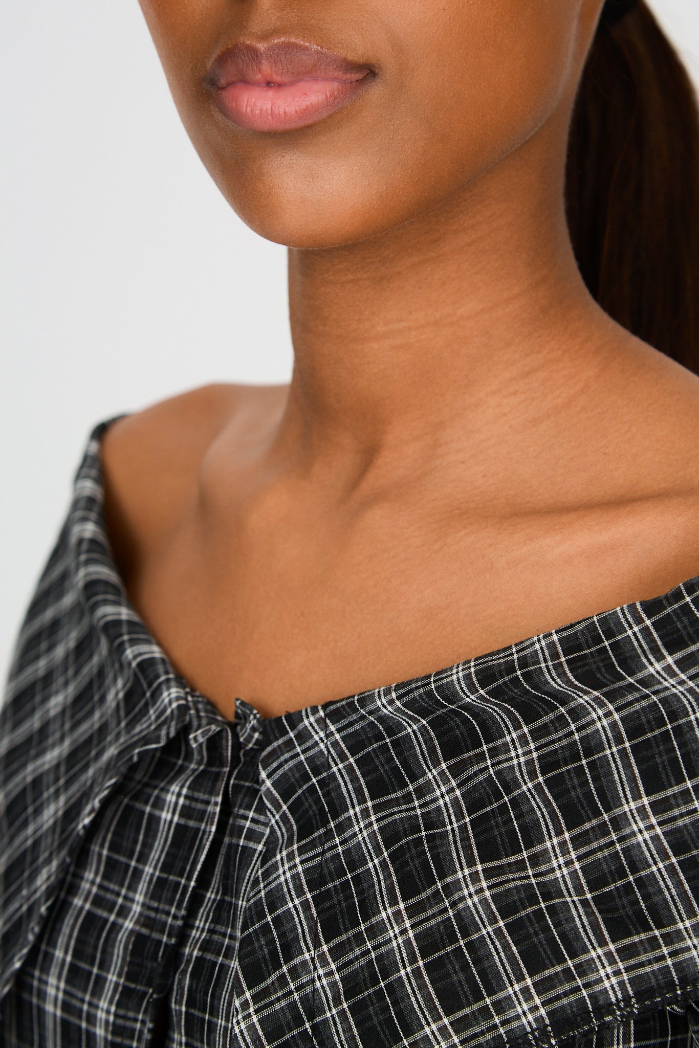 Black and white plaid large collar off shoulder shirt blouse_3