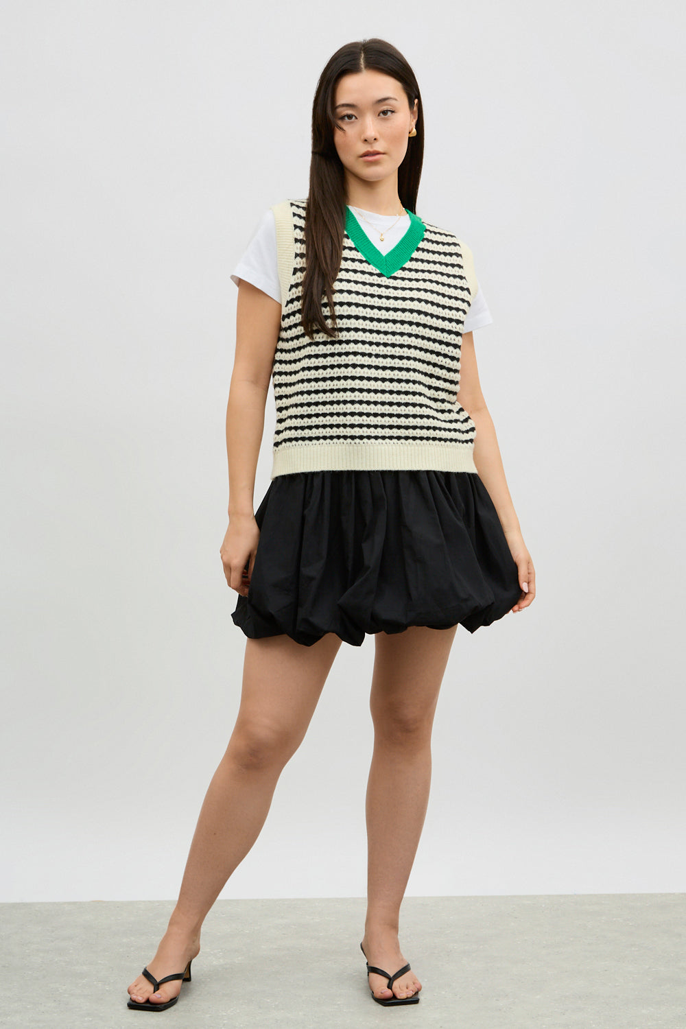 Black and white striped green collar sweater vest_4
