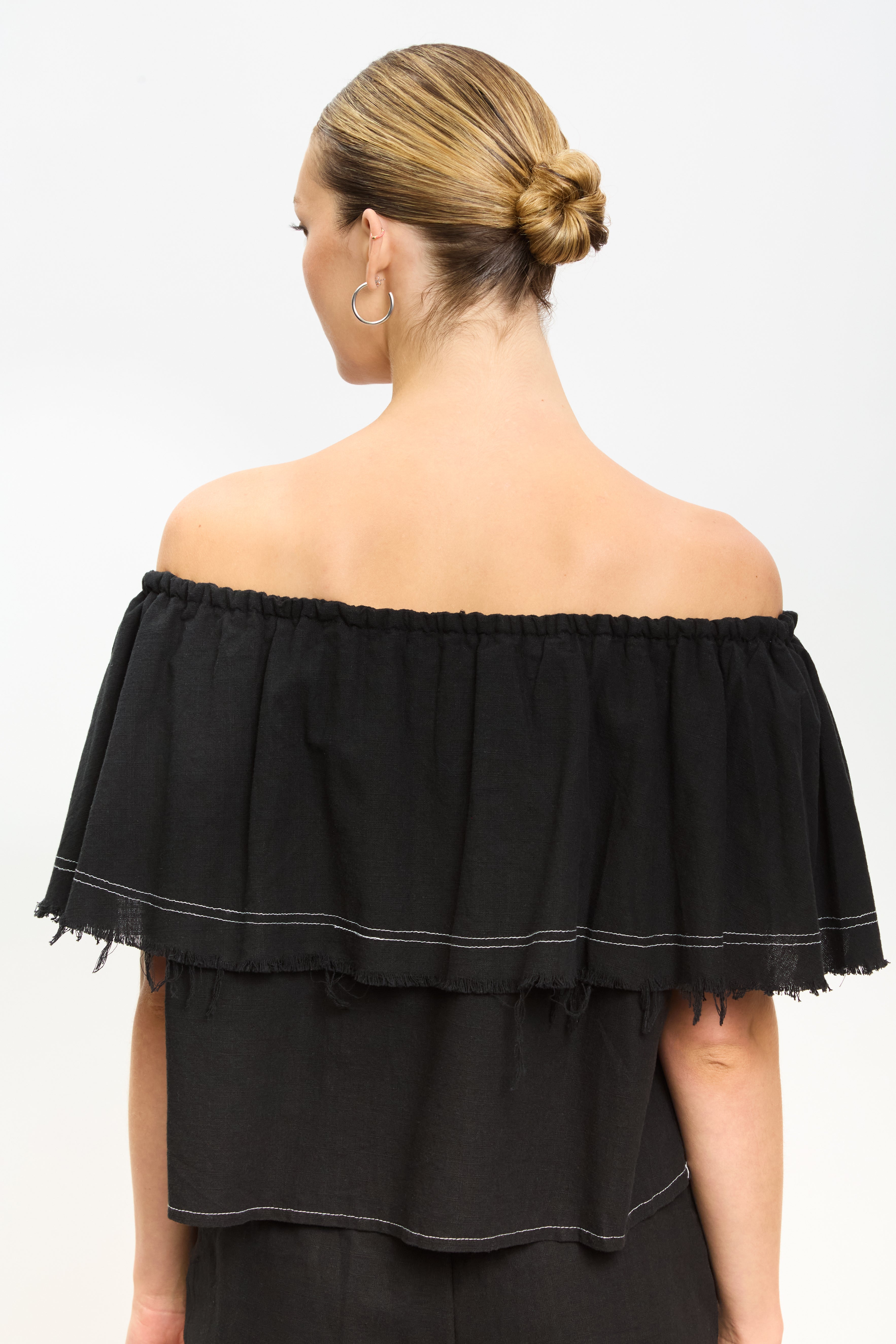 Black contrast stitch raw hem blouse_2