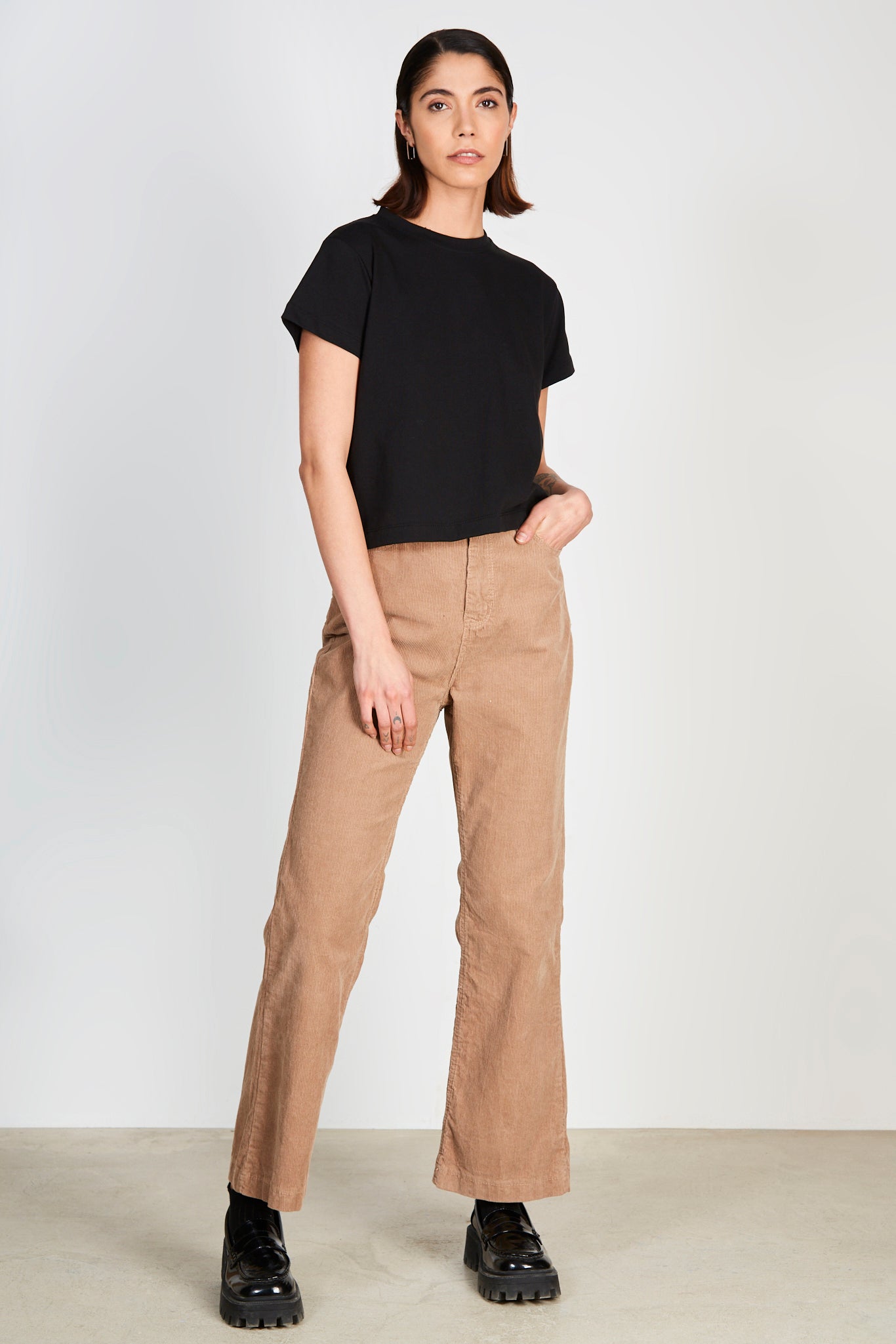 Black crew neck t-shirt_4