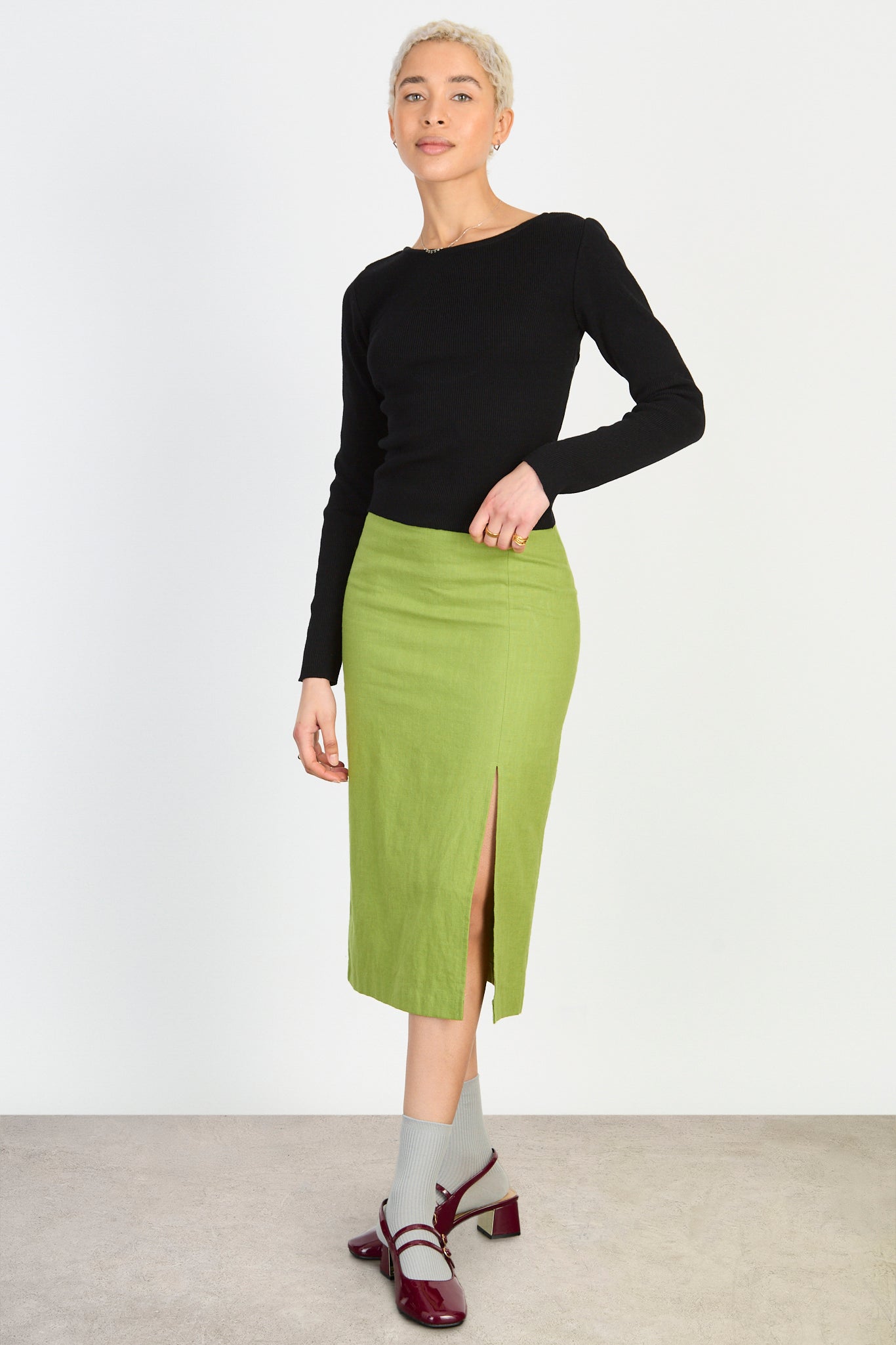 Black criss cross tie back knit top_4