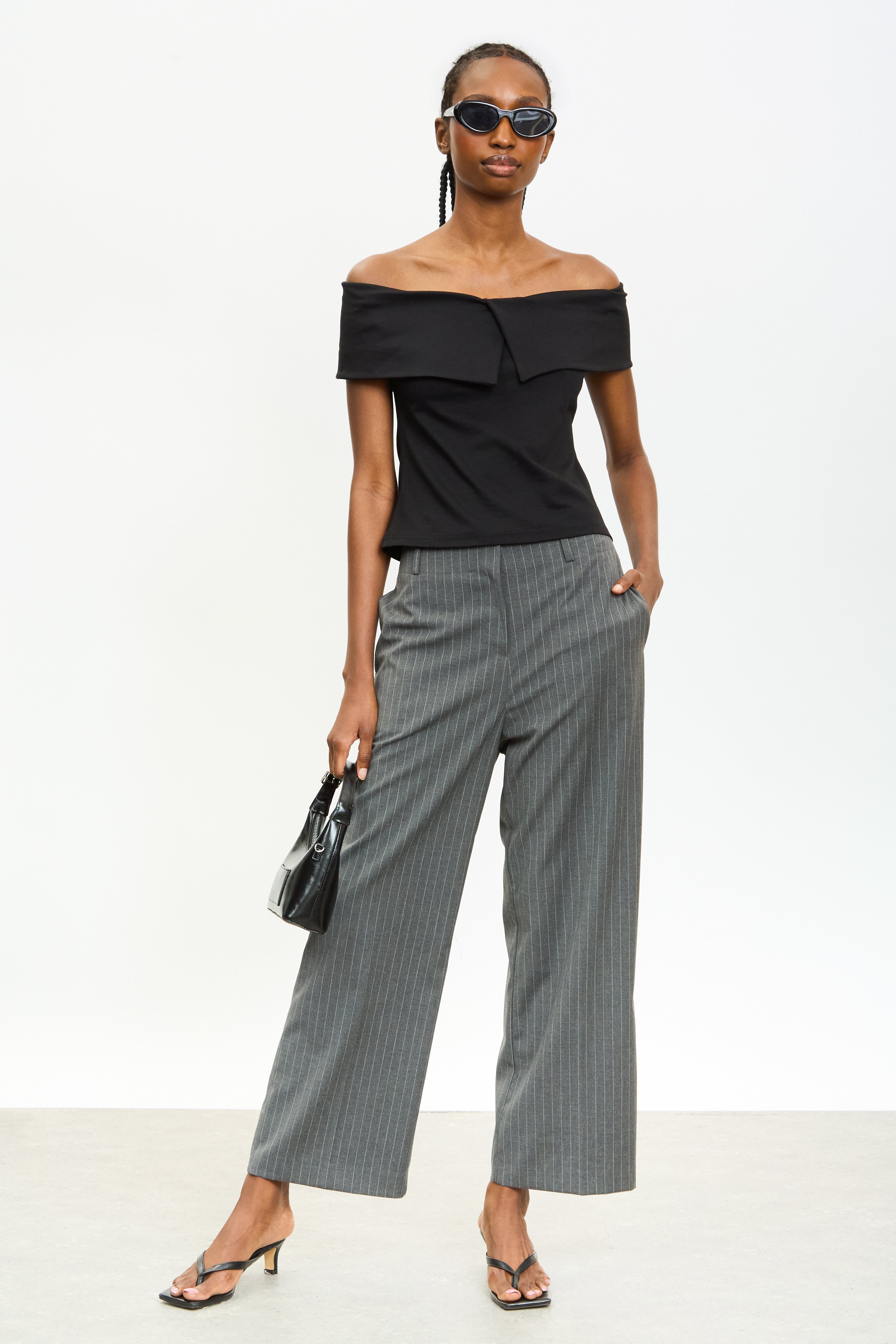 Black cross panel off shoulder jersey top_4