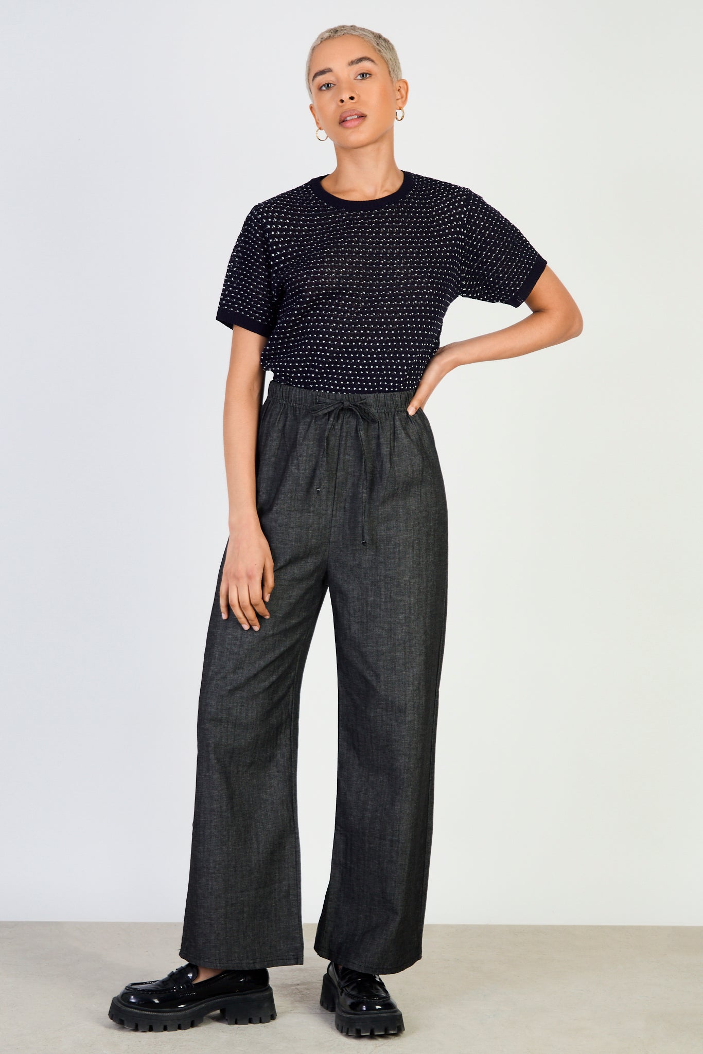 Black denim tie front denim trousers_4