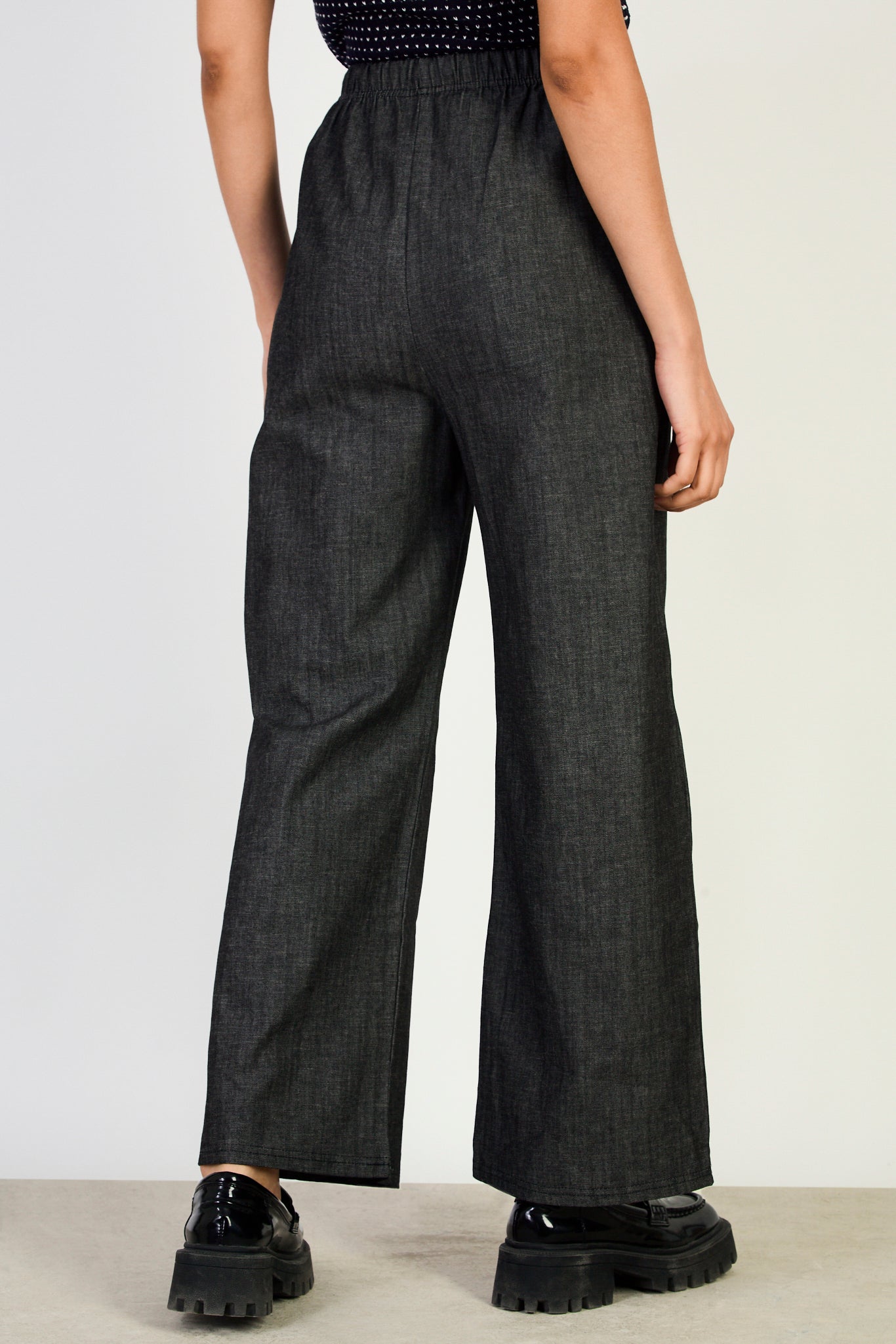Black denim tie front denim trousers_2