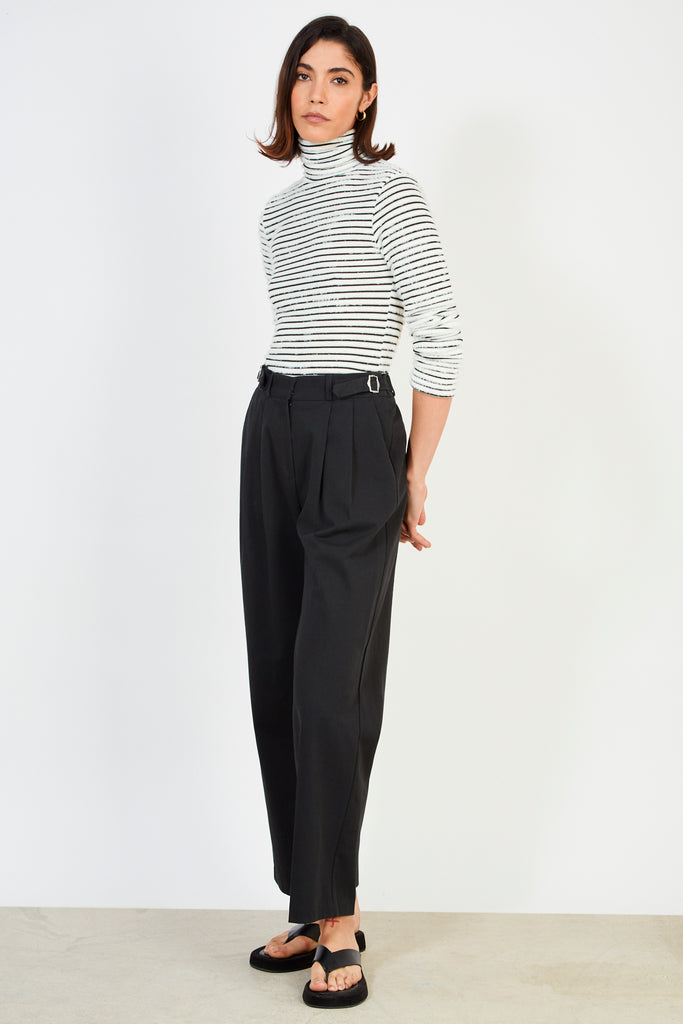 Black double side belted trousers_4