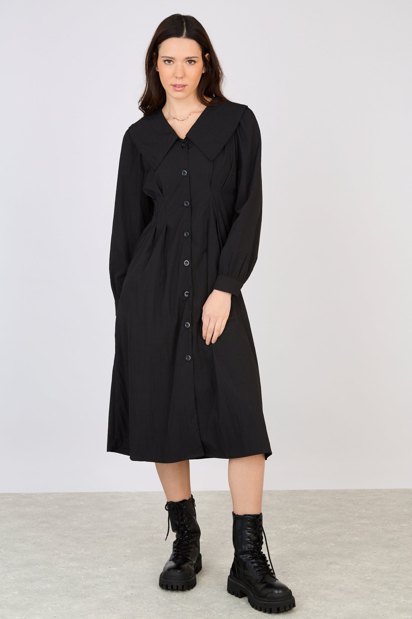 Black giant collar button front dress_1