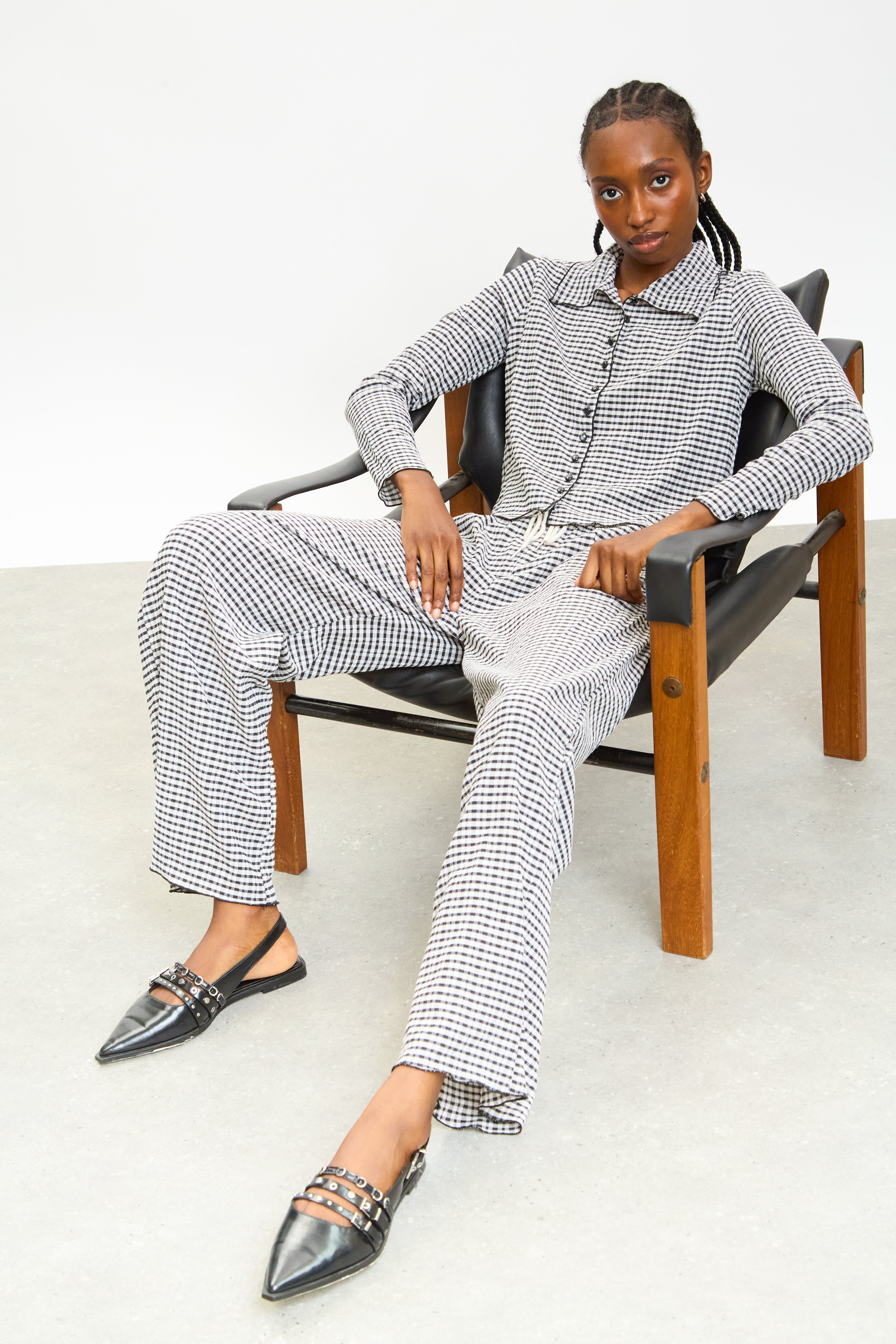Black gingham loose fit drawstring trousers_5