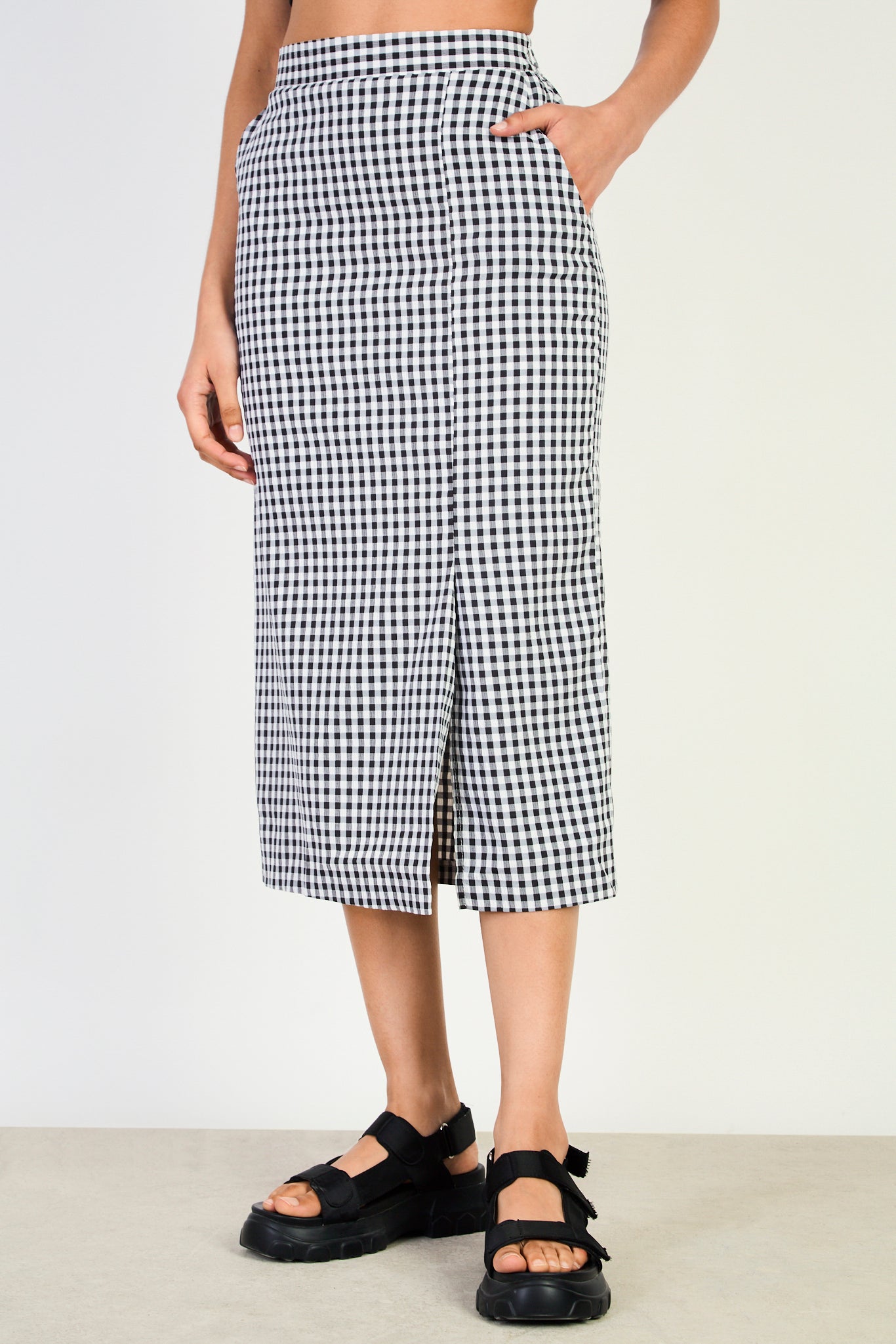 Black gingham pencil skirt_1