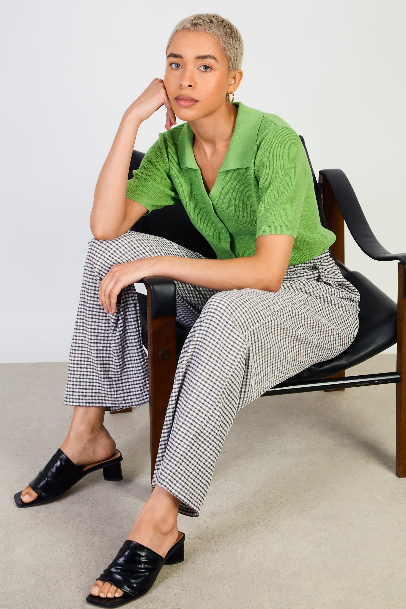 Black gingham side pocket trousers_5