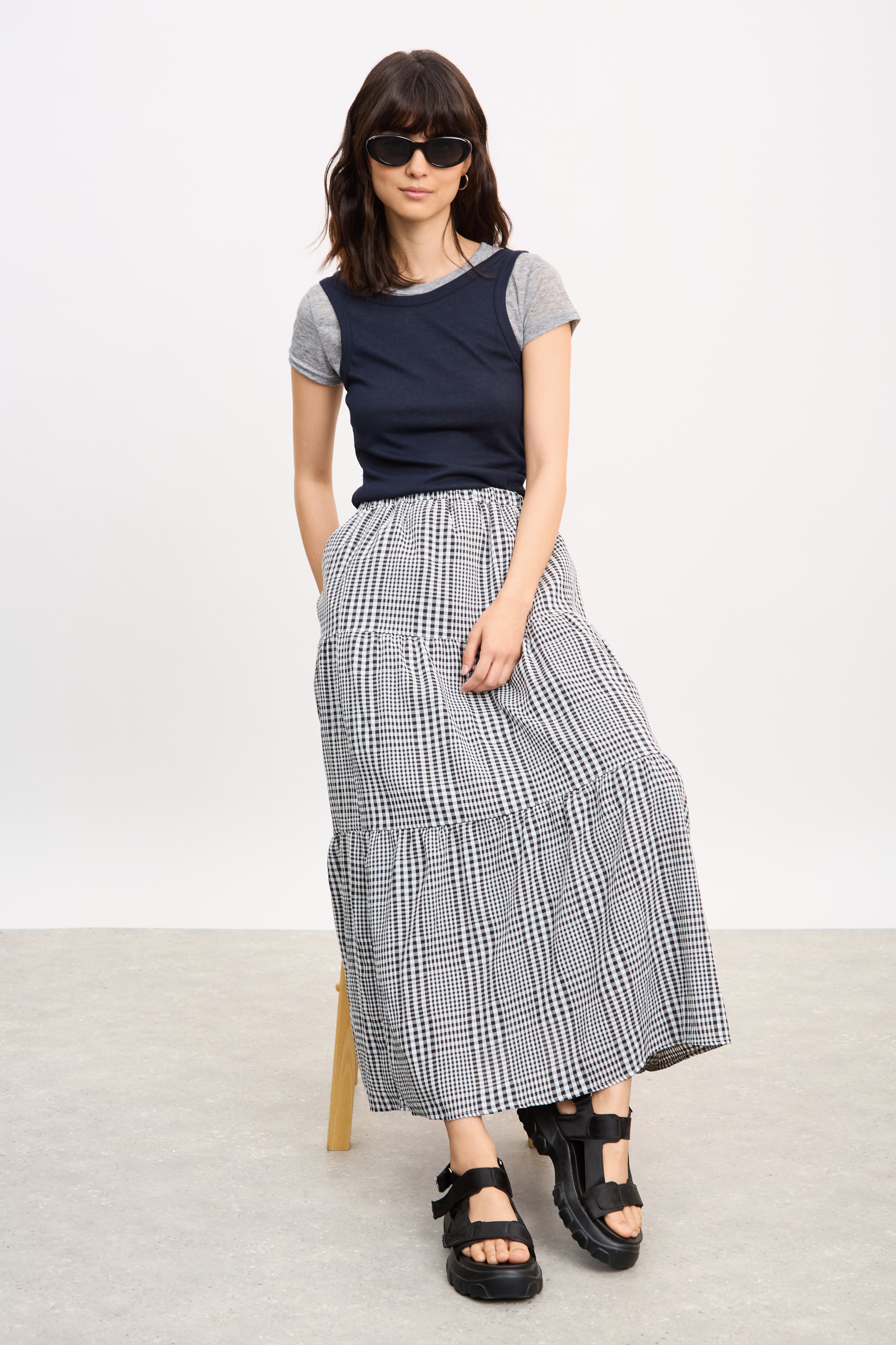 Black gingham tiered maxi skirt_5