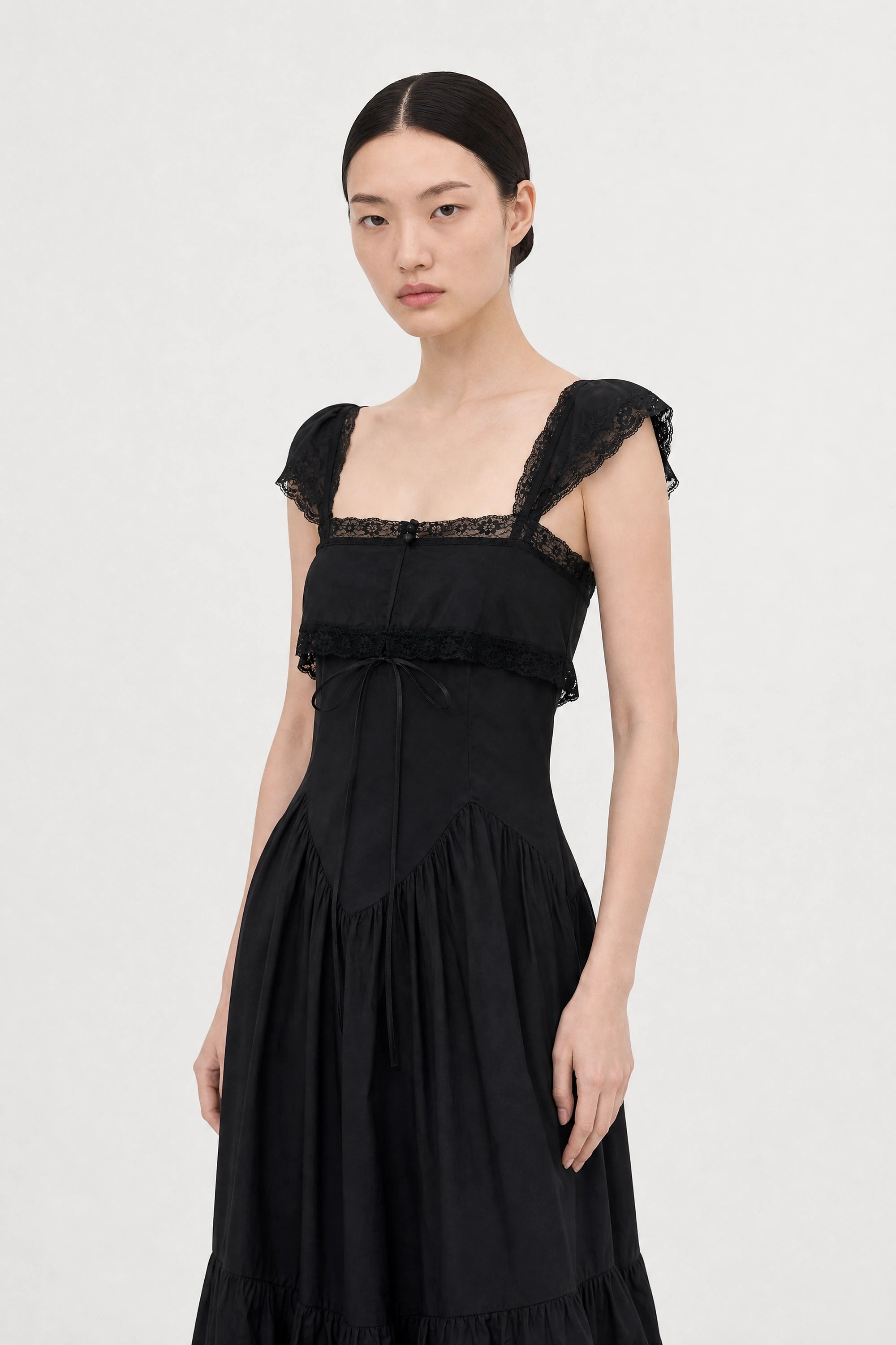 Black lace trim ruffle hem dress_3