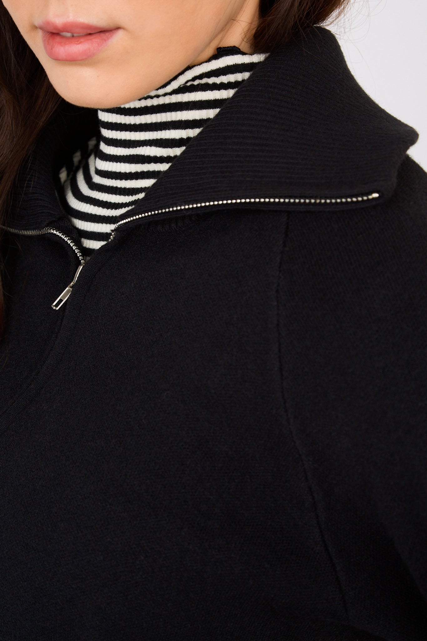 Black large wide collar cardigan_3