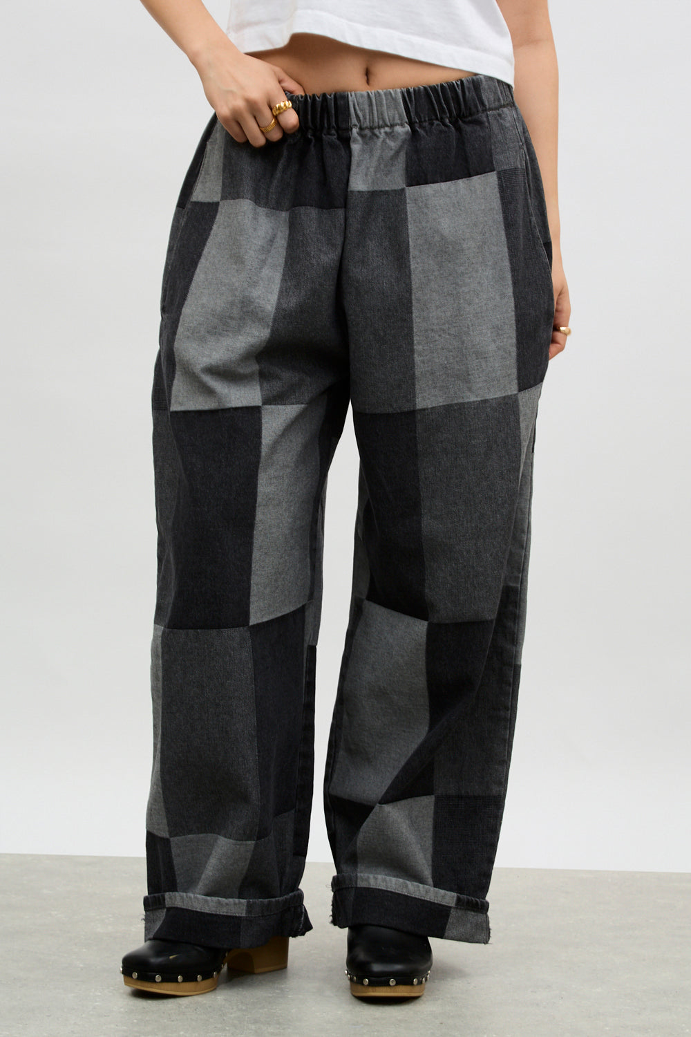 Black multi patchwork jeans_1