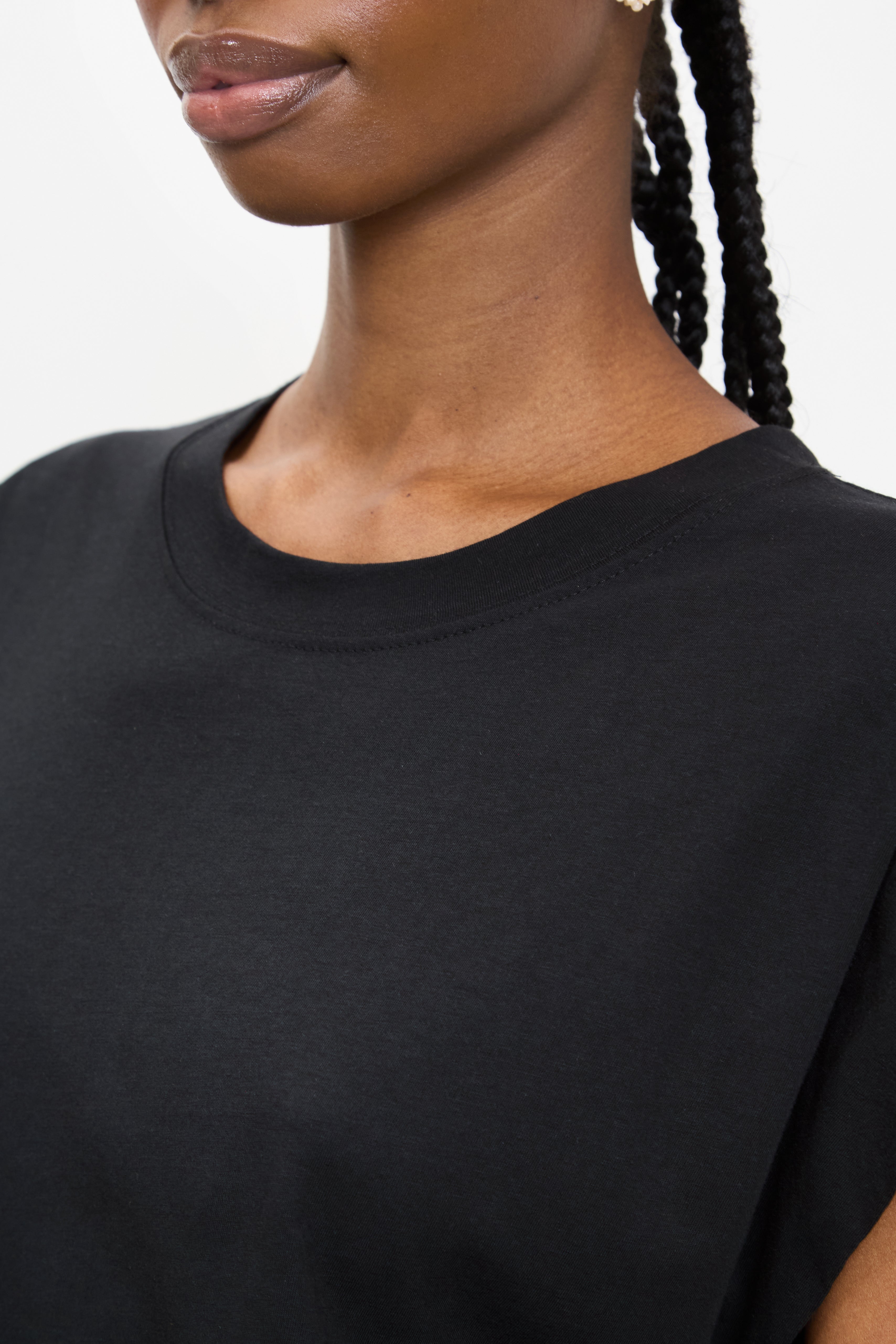 Black padded shoulder tank_3