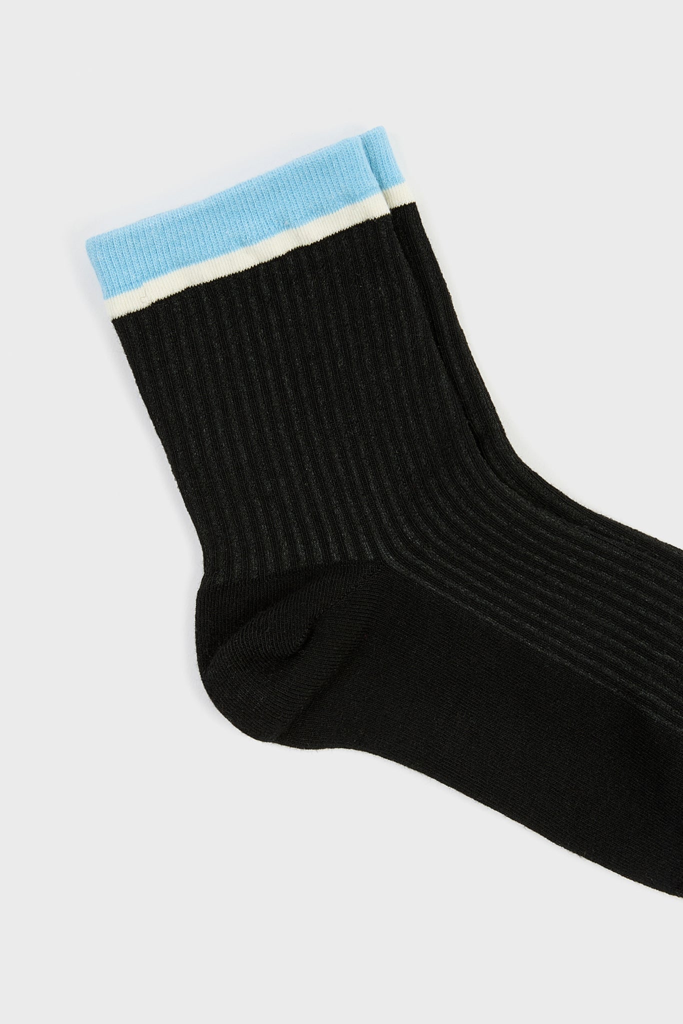 Black ribbed light blue trim socks_4