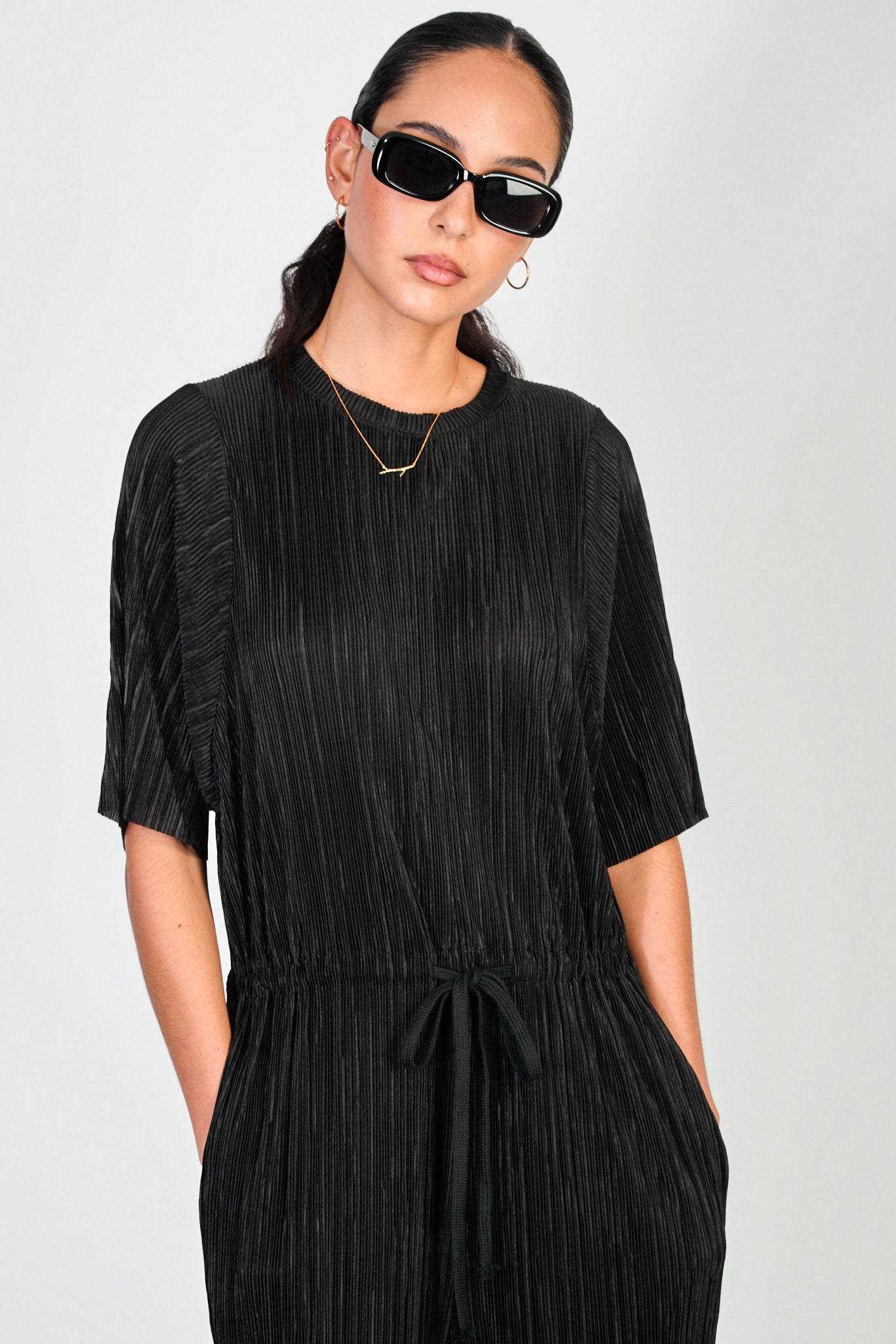 Black ribbbed tie waist jumpsuit_4