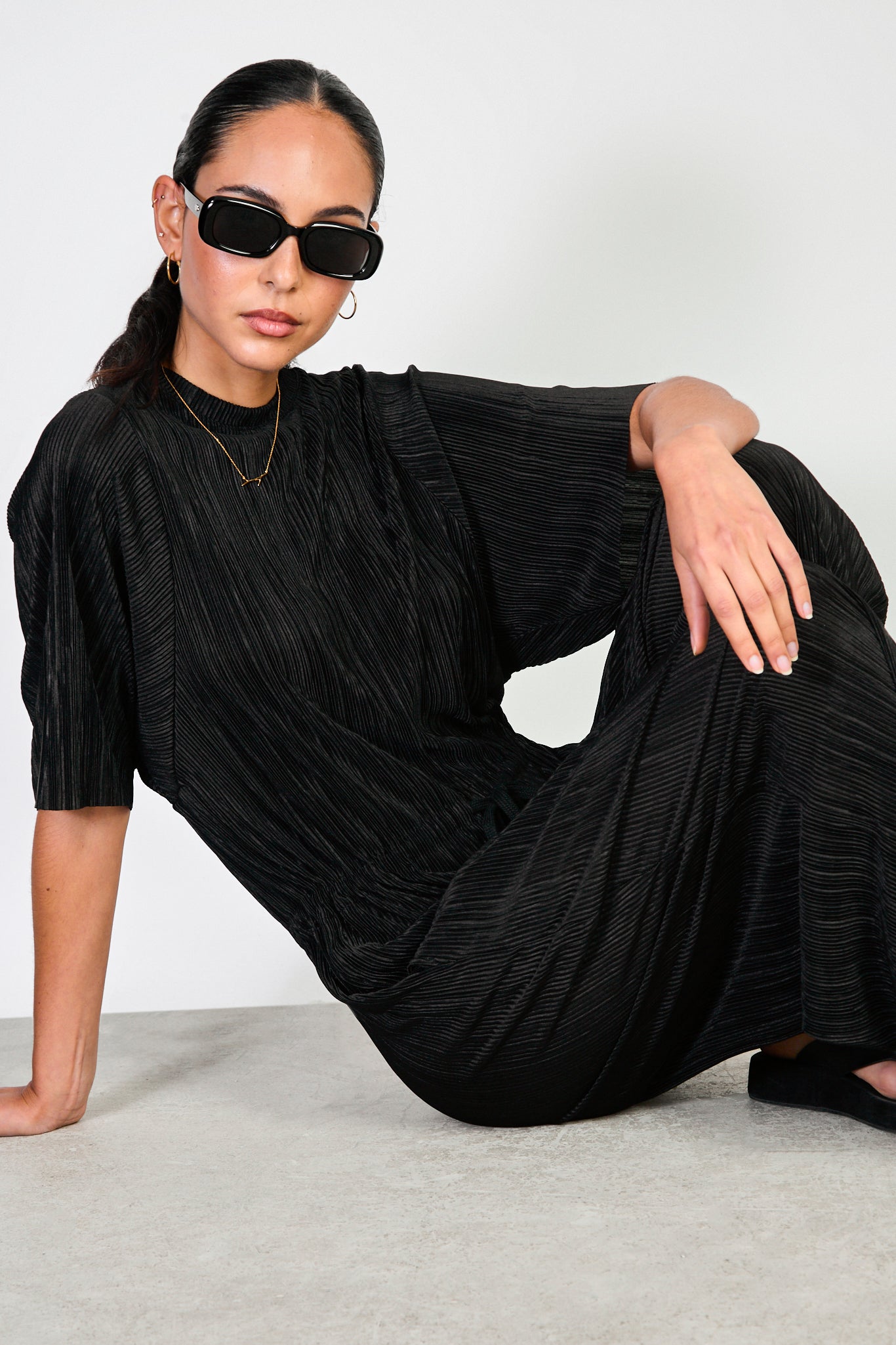 Black ribbbed tie waist jumpsuit_5
