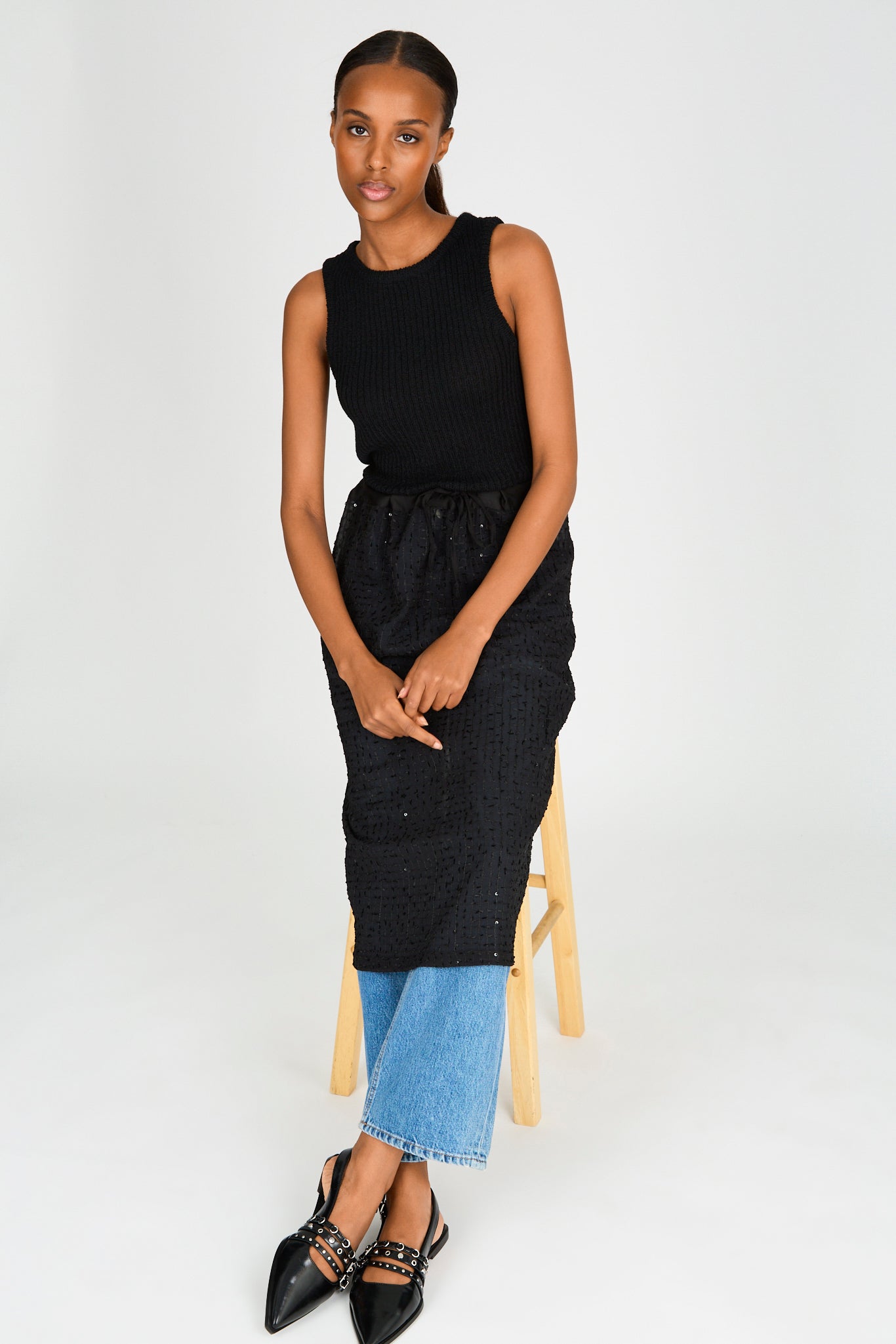 Black semi sheer sequinned mini skirt_5