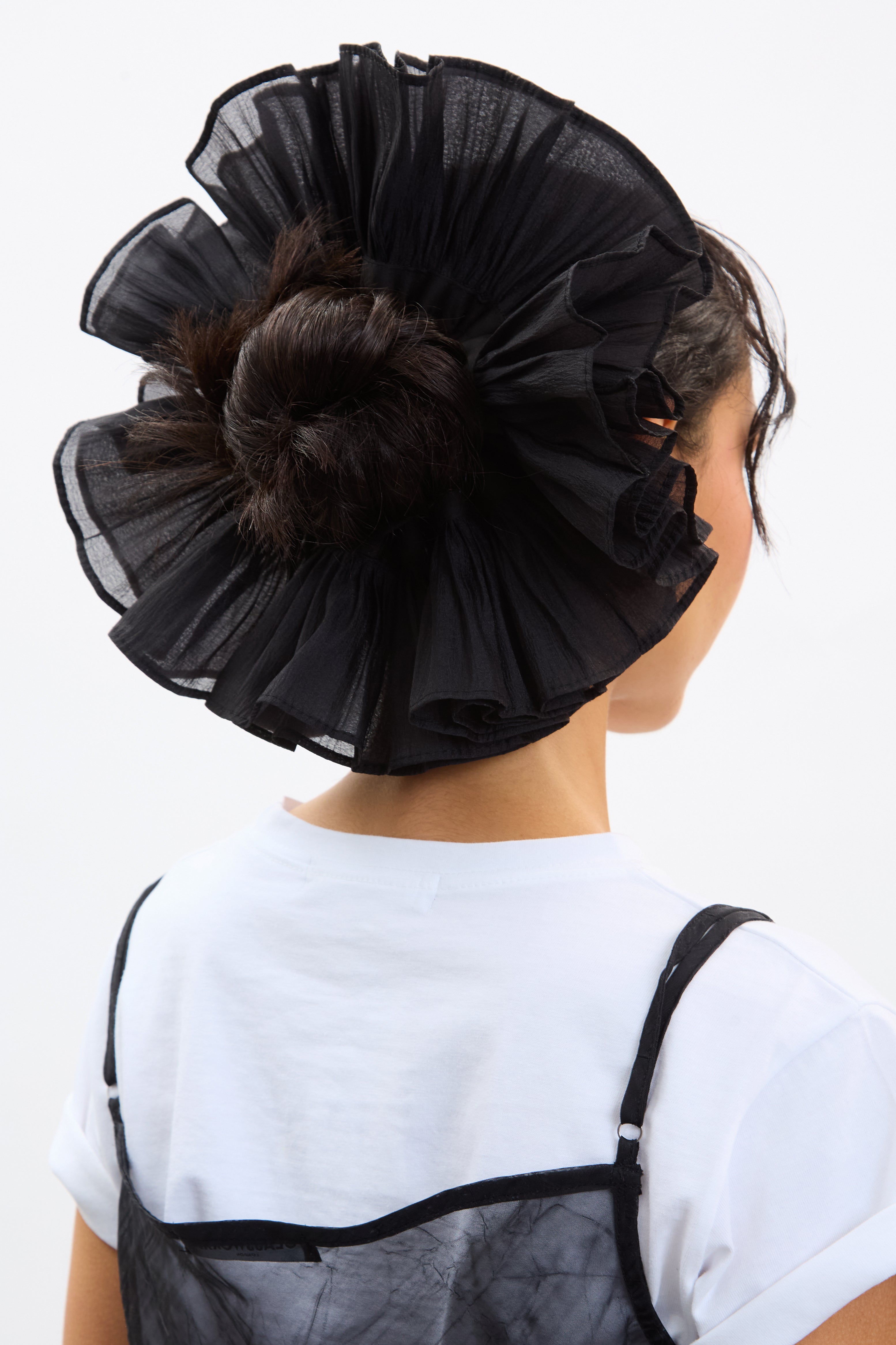 Black sheer scrunchie_3