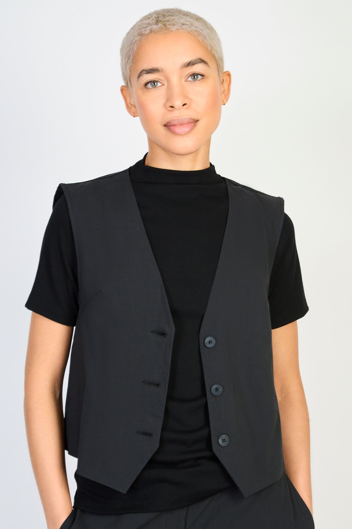 Black tailored vest_1