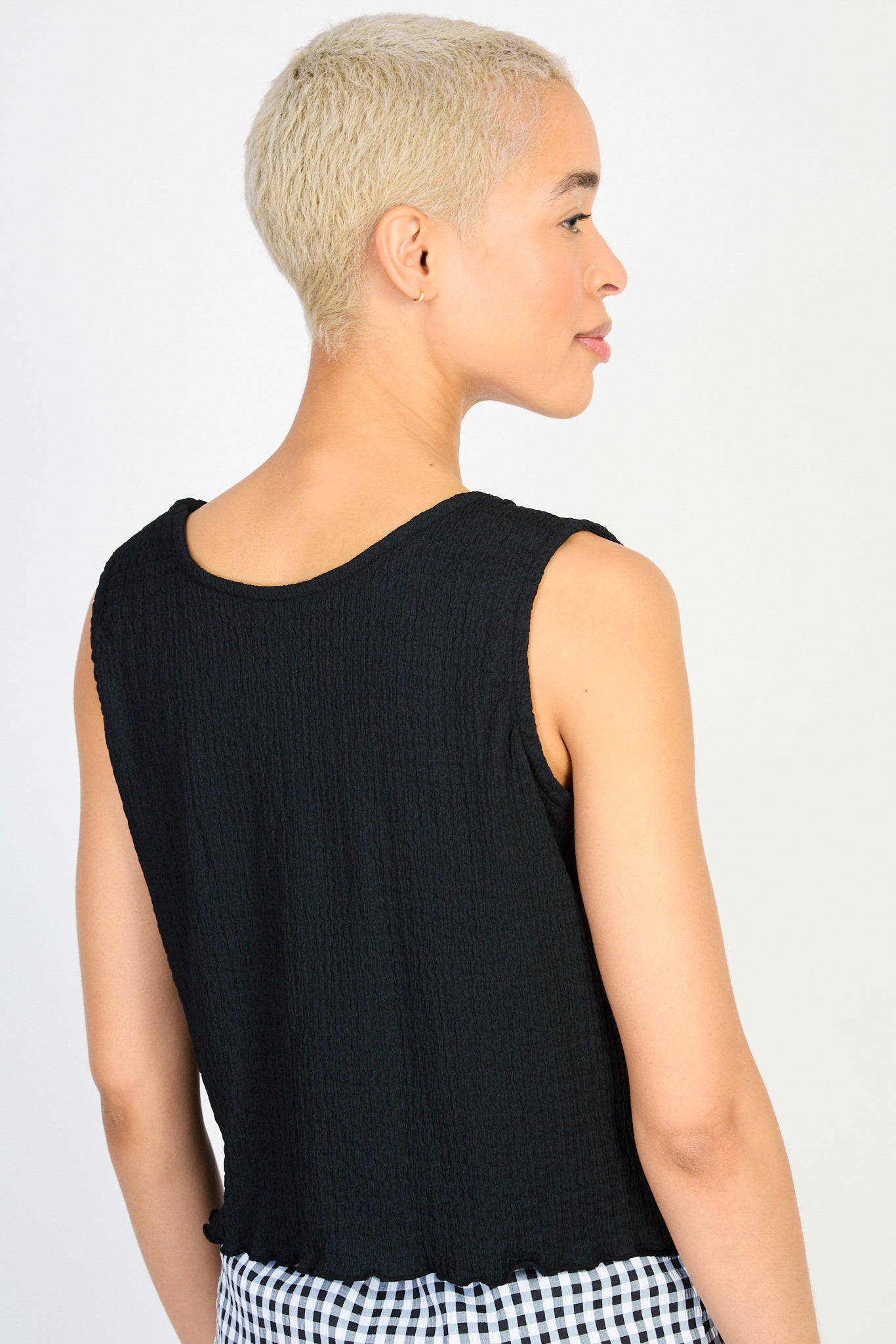 Black textured double tie front tank_2