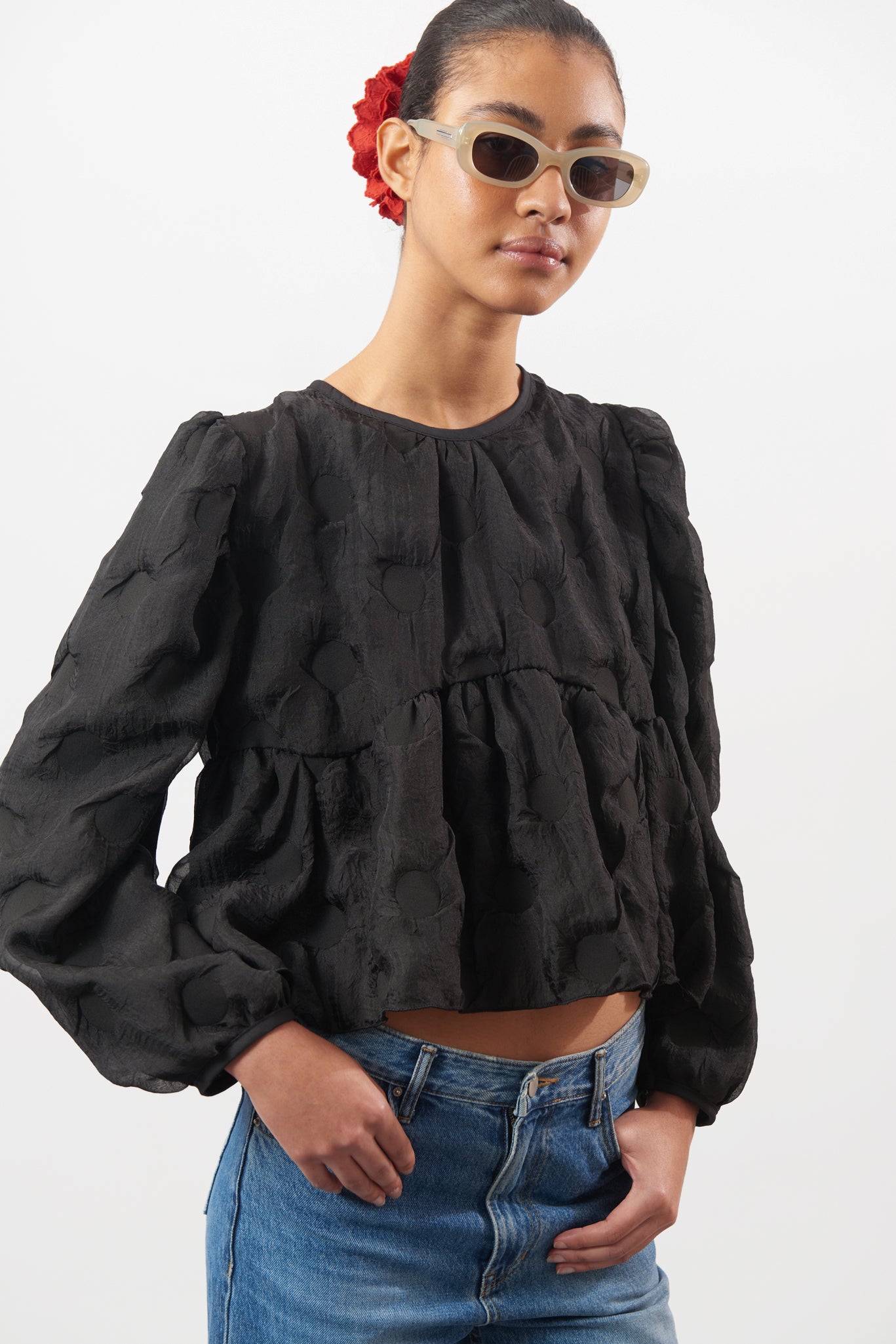 Black textured round neck blouse_1