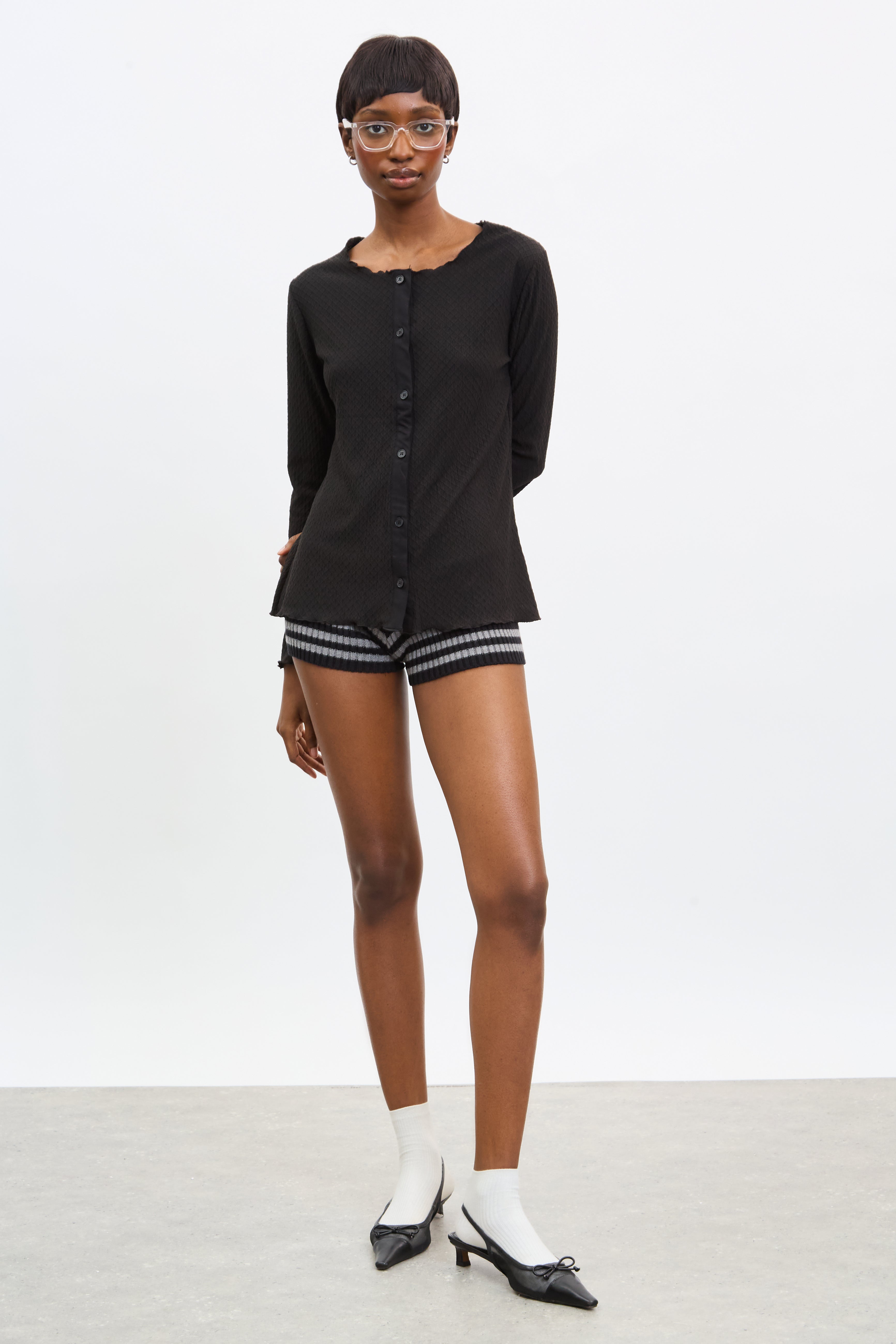 Black textured round neck button front top_4