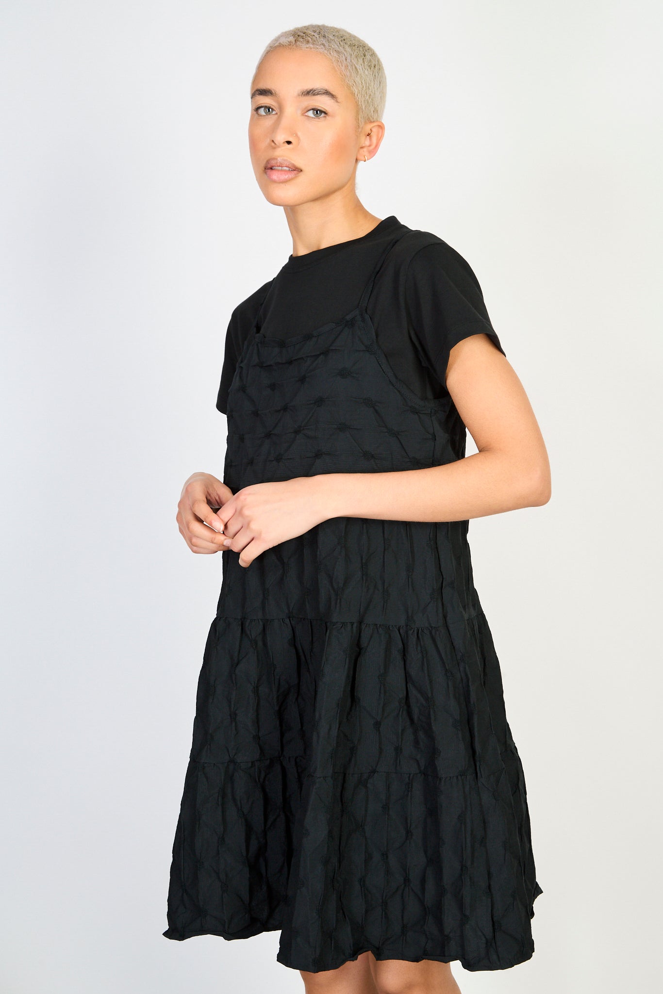 Black textured tiered mini dress_3
