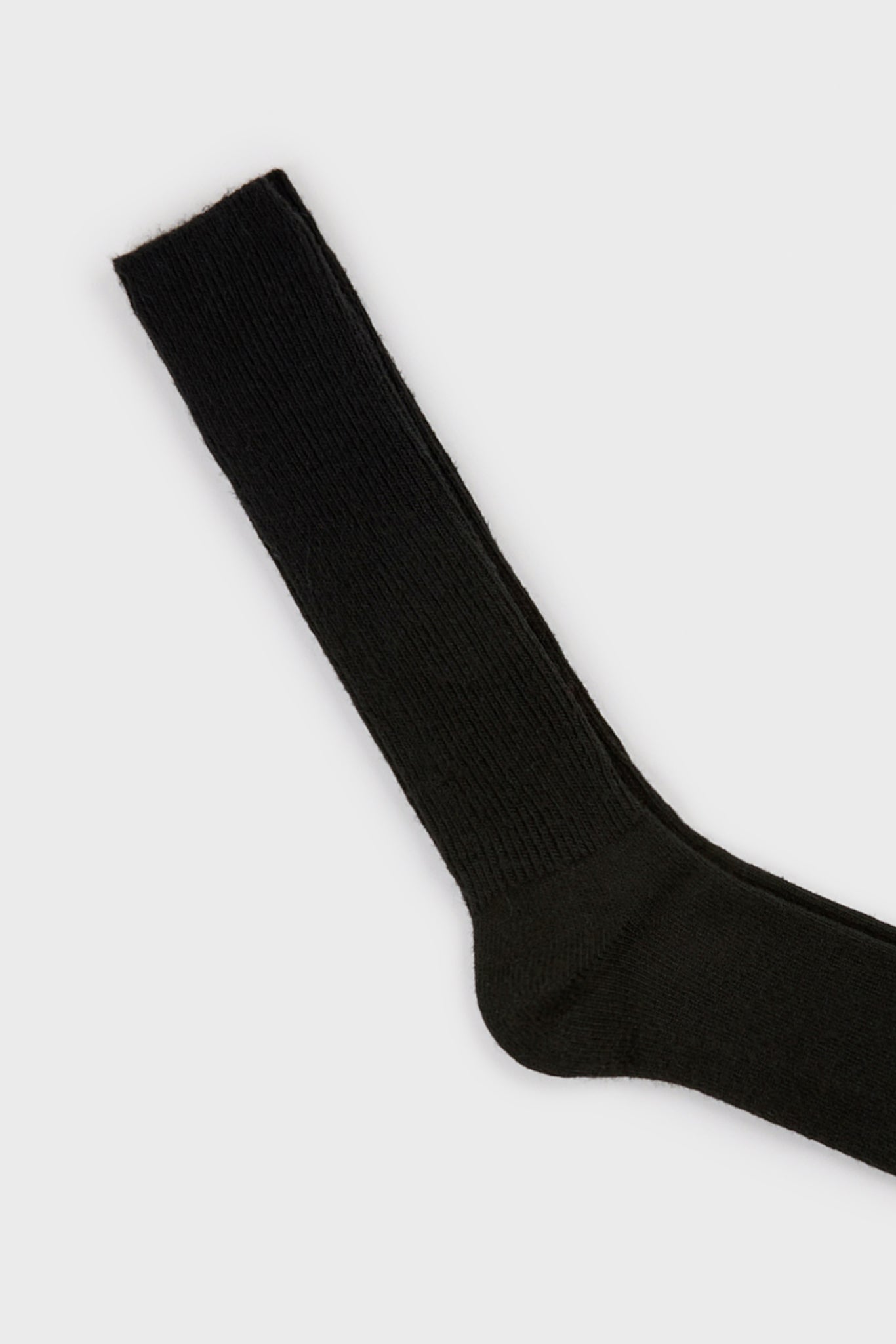 Black thin ribbed long cashmere blend socks_2