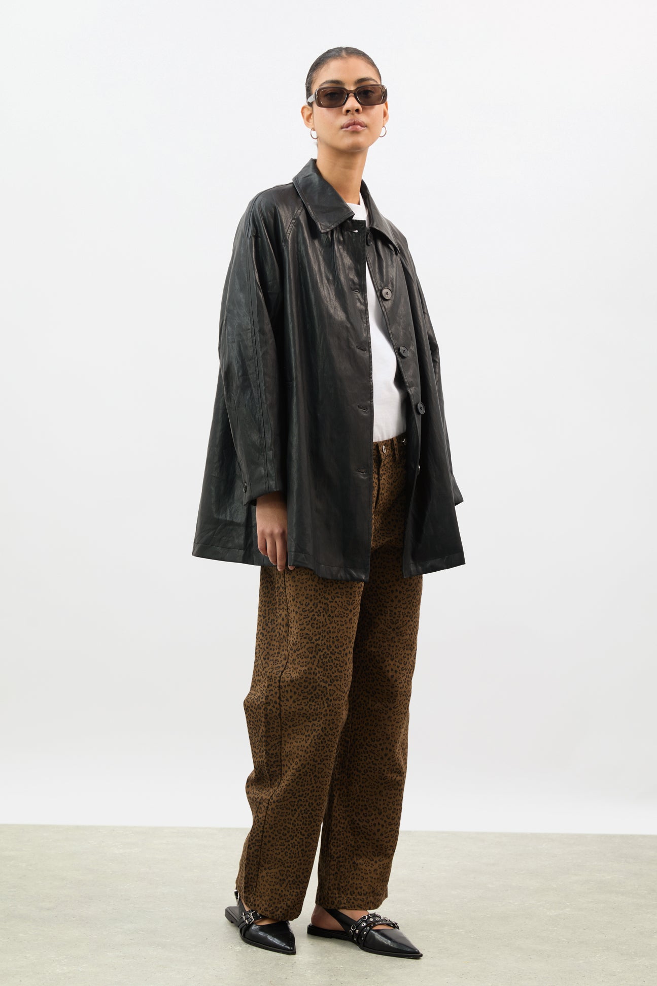 Black vegan leather car coat_5