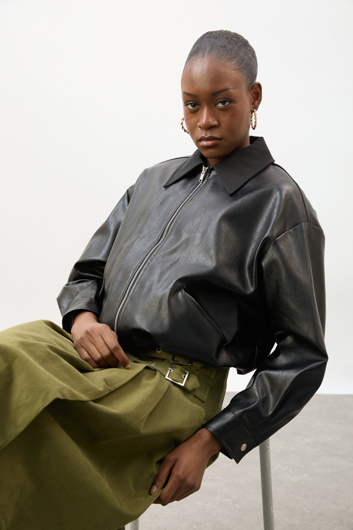 Black vegan leather contrast collar jacket_6