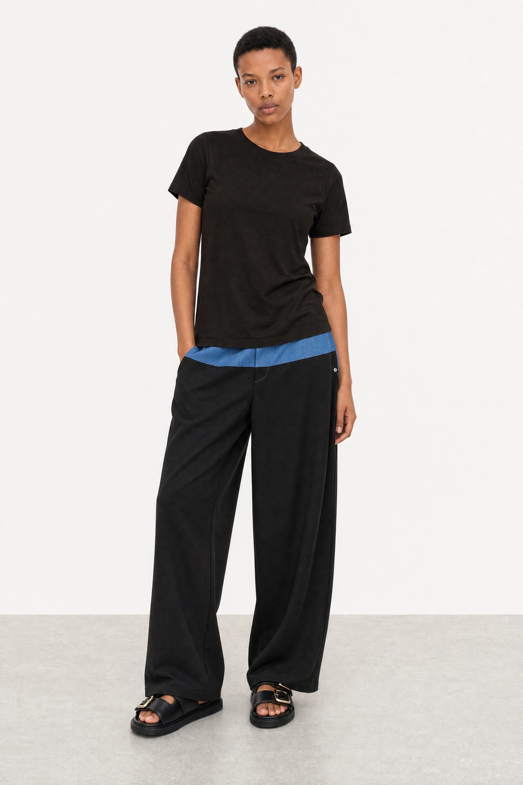 Black semi sheer relaxed fit t-shirt_4