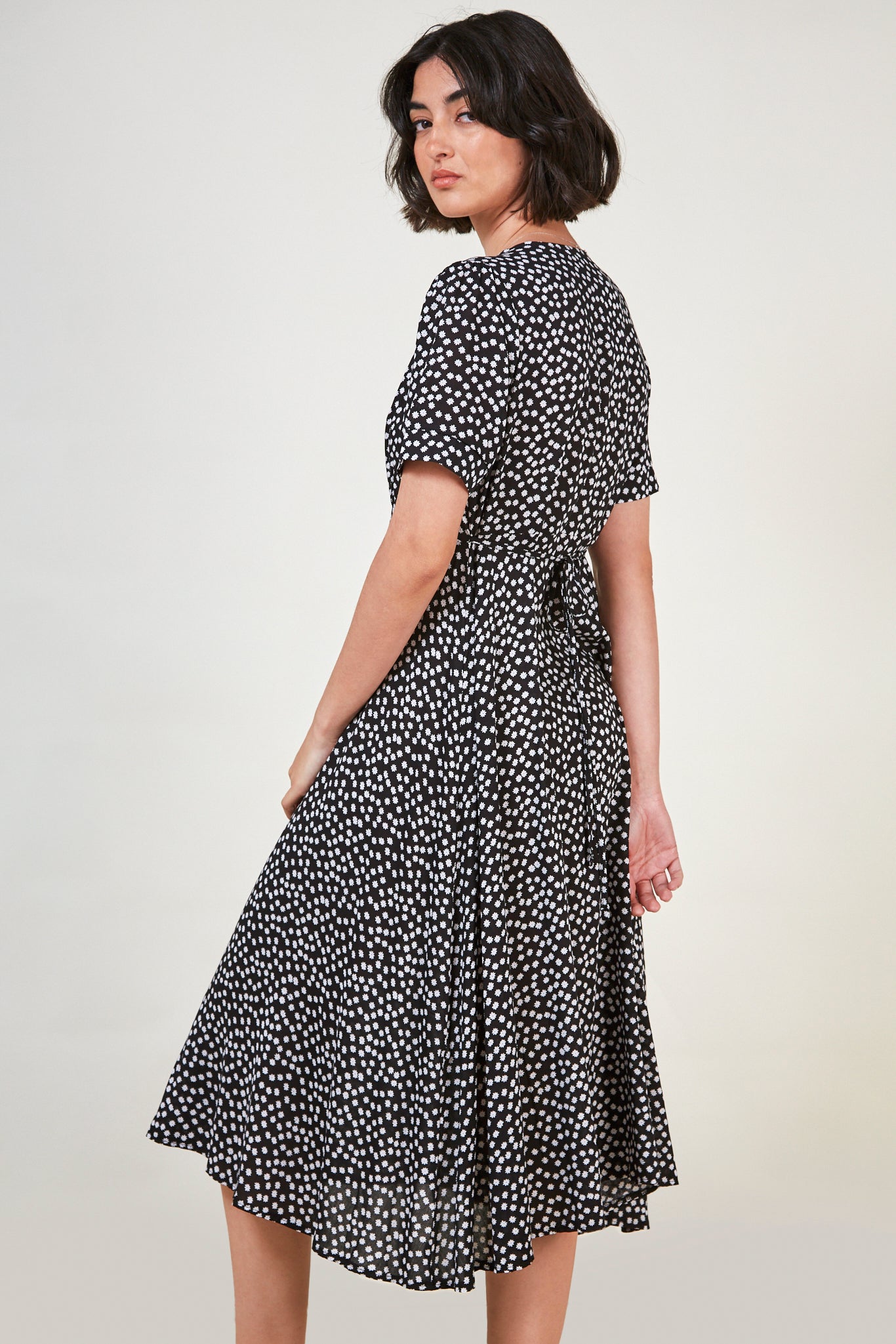 Black and white floral button front dress_5