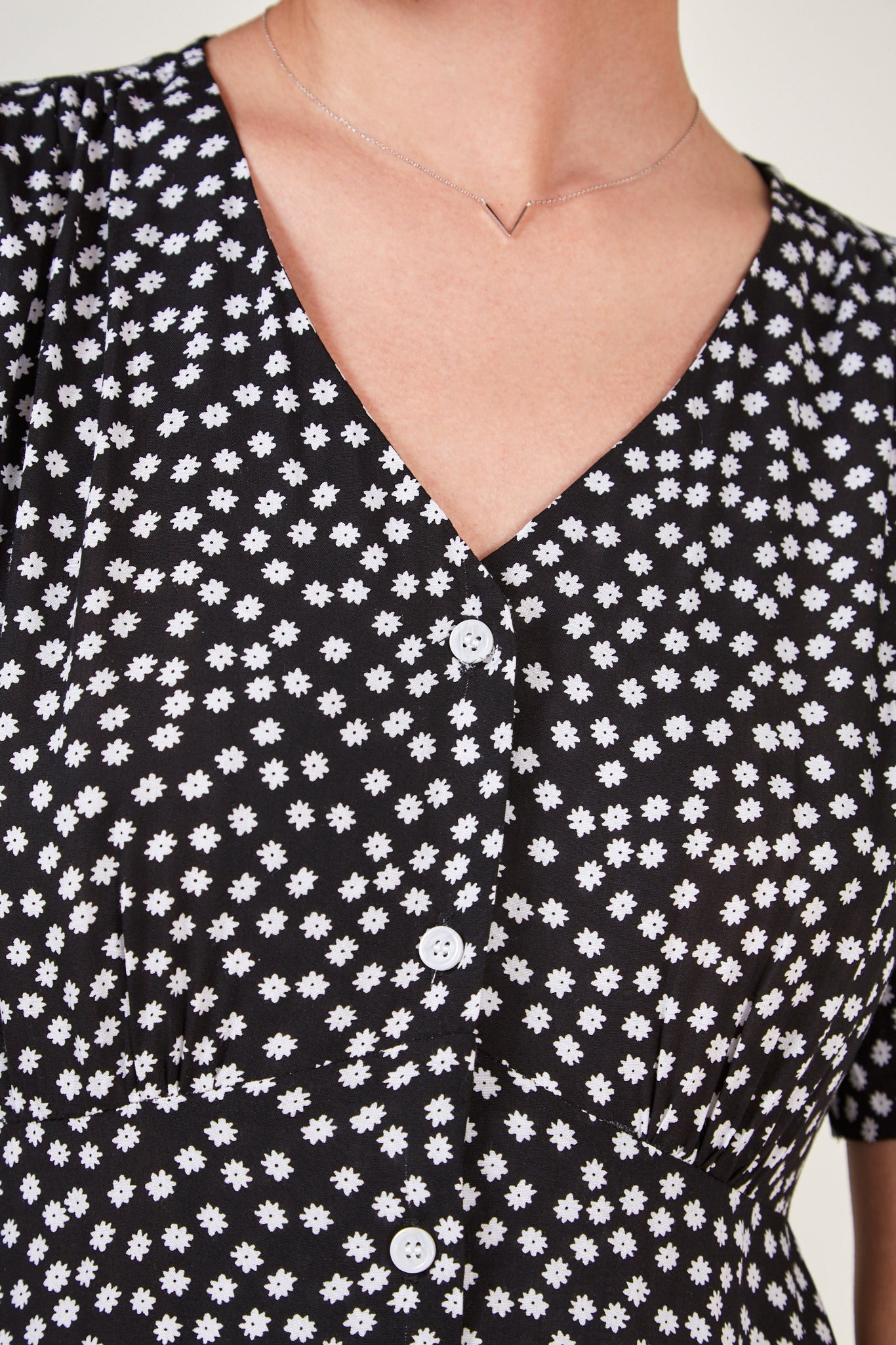 Black and white floral button front dress_6