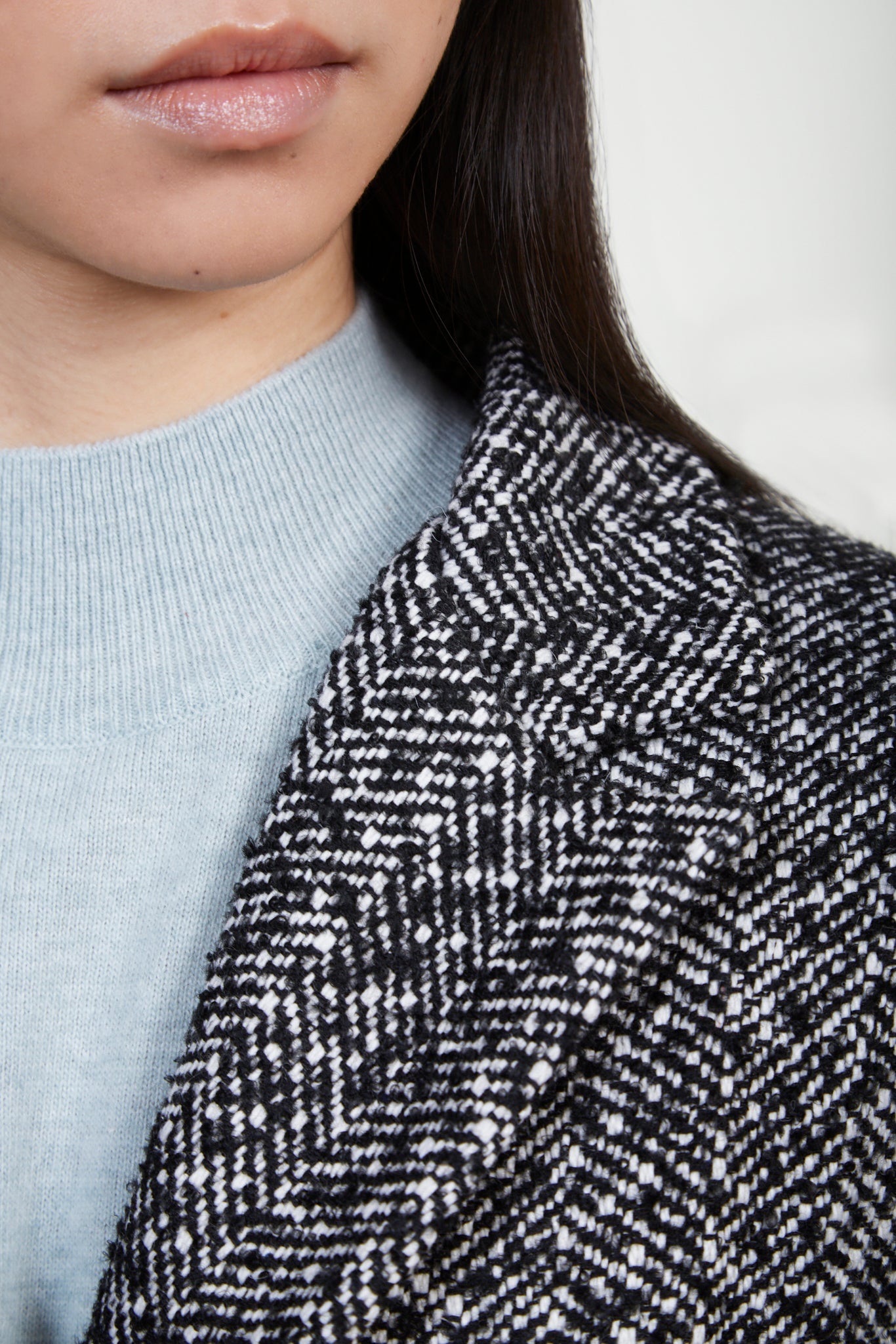 Black and white herringbone wool blend coat_4